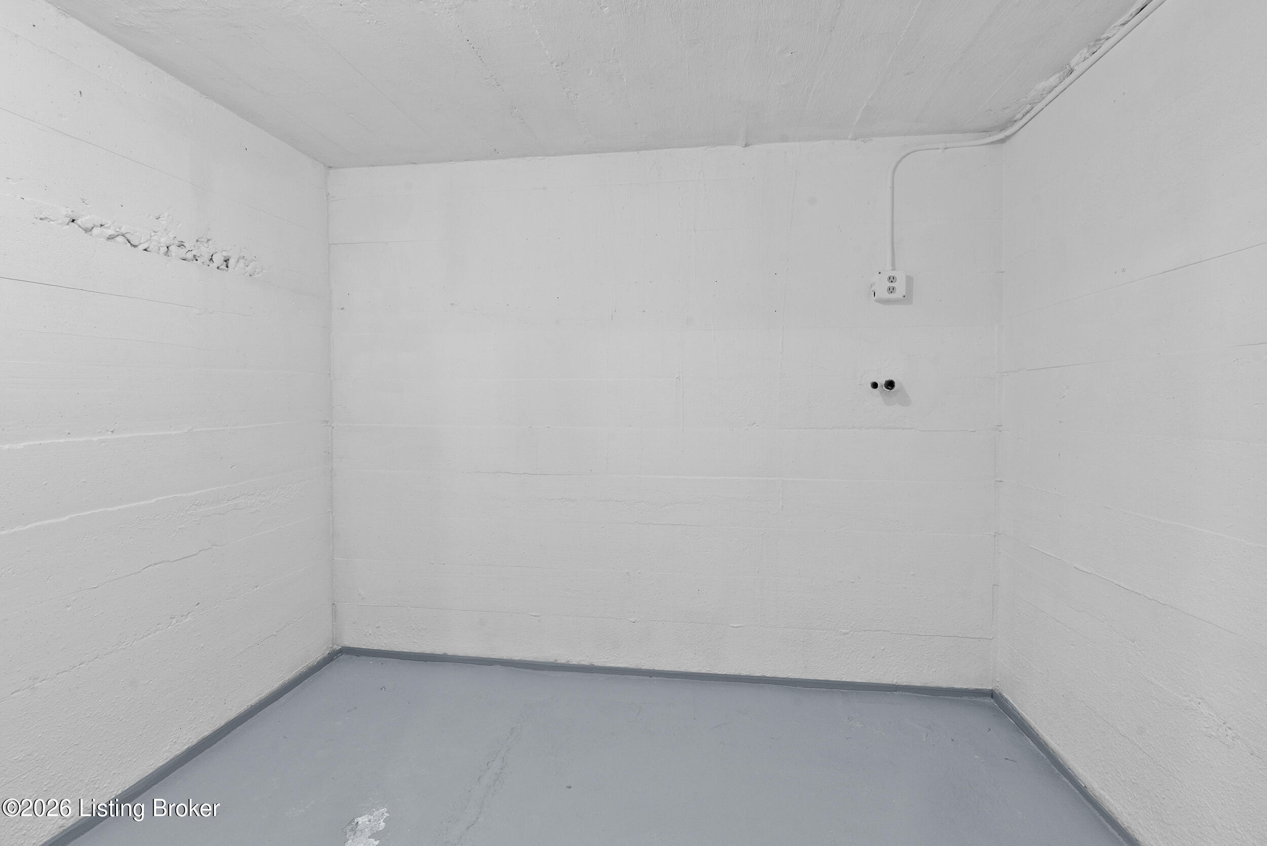 1227 Ormsby Ln Property Photo 37