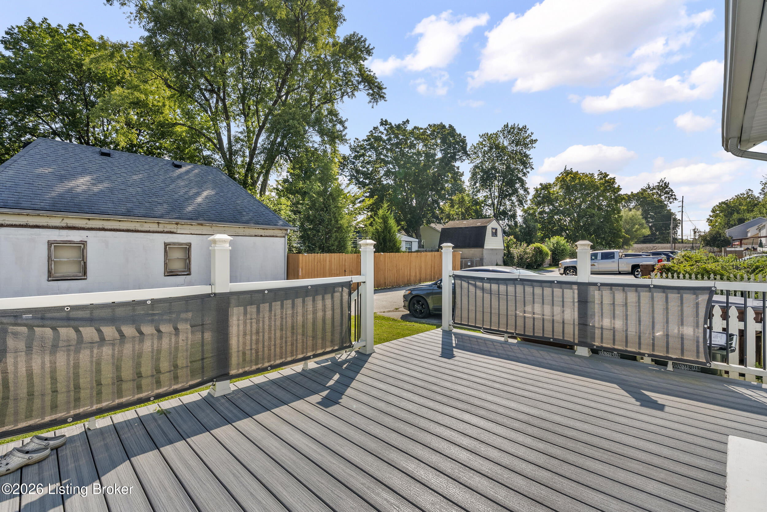 1227 Ormsby Ln Property Photo 42