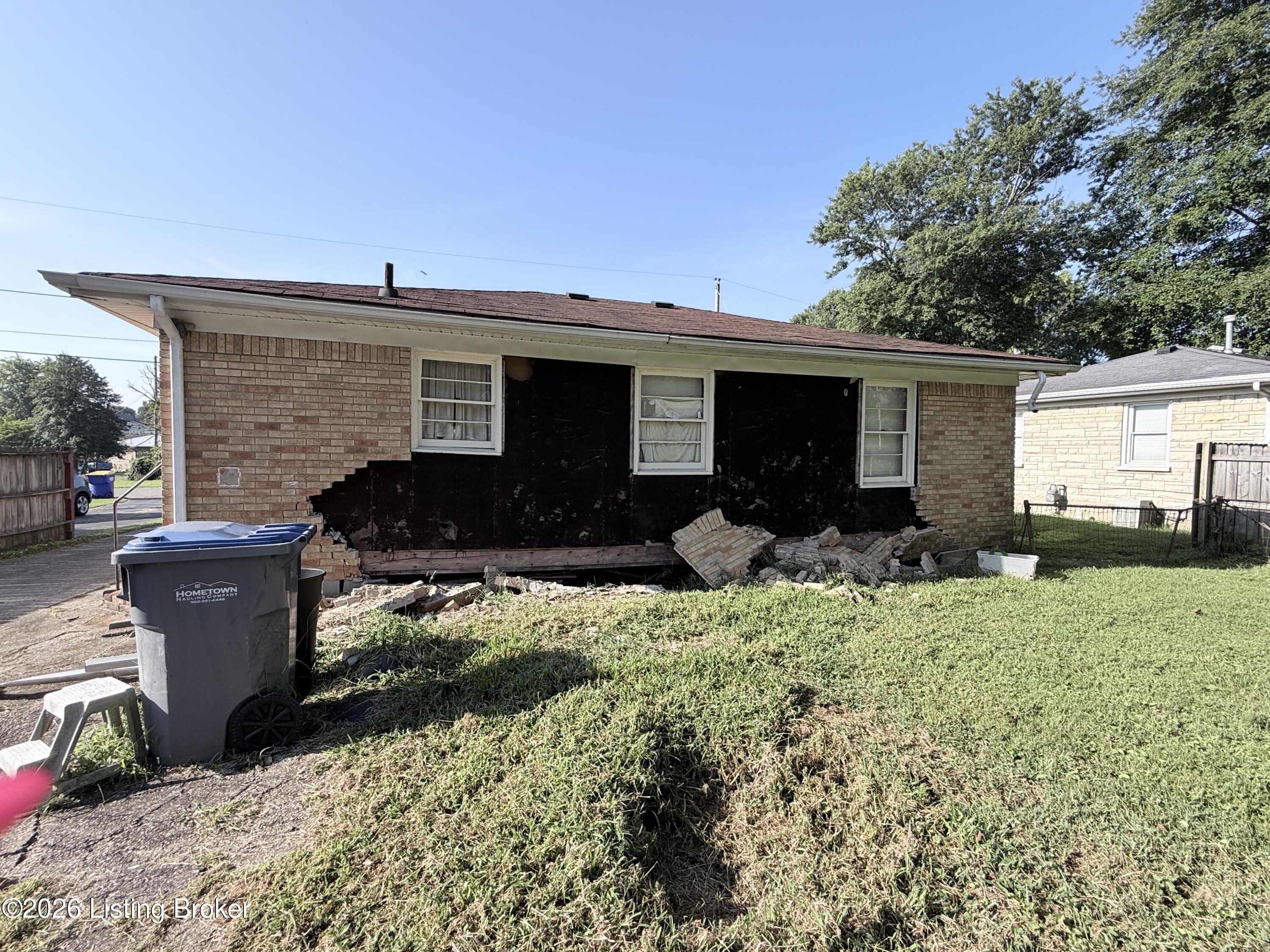 5905 Noah Dr Property Photo 3