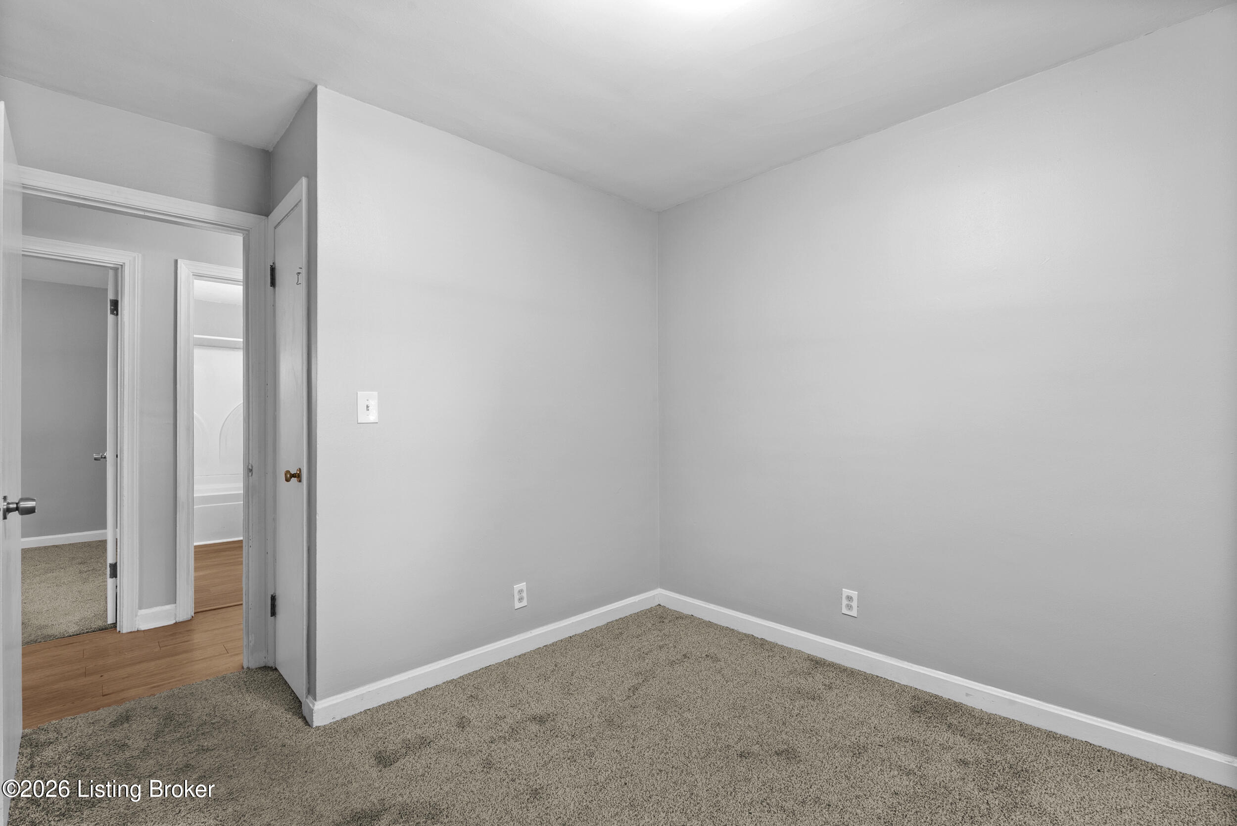 9115 Thompson Ln Property Photo 12
