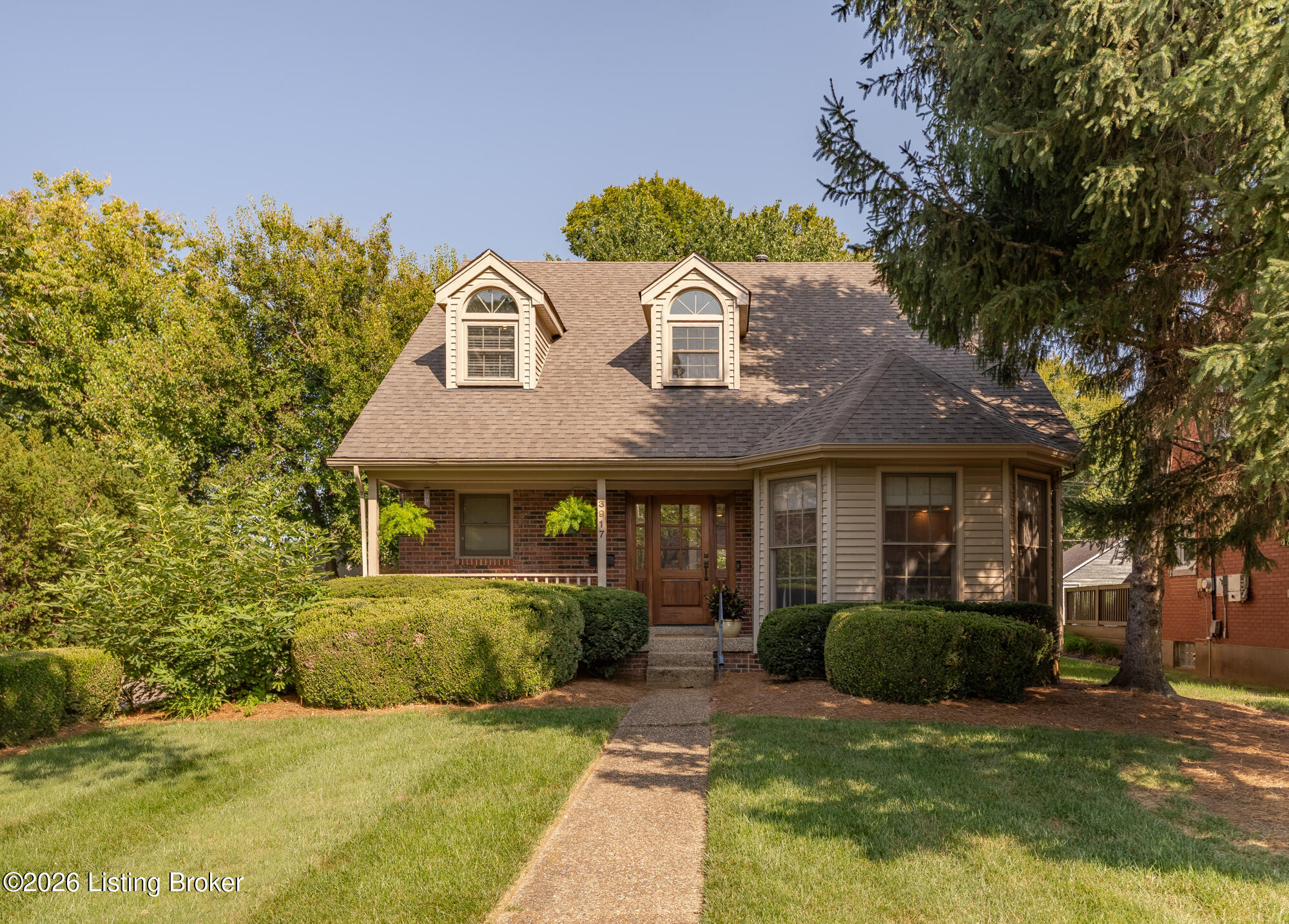 3917 Grandview Ave Property Photo 1