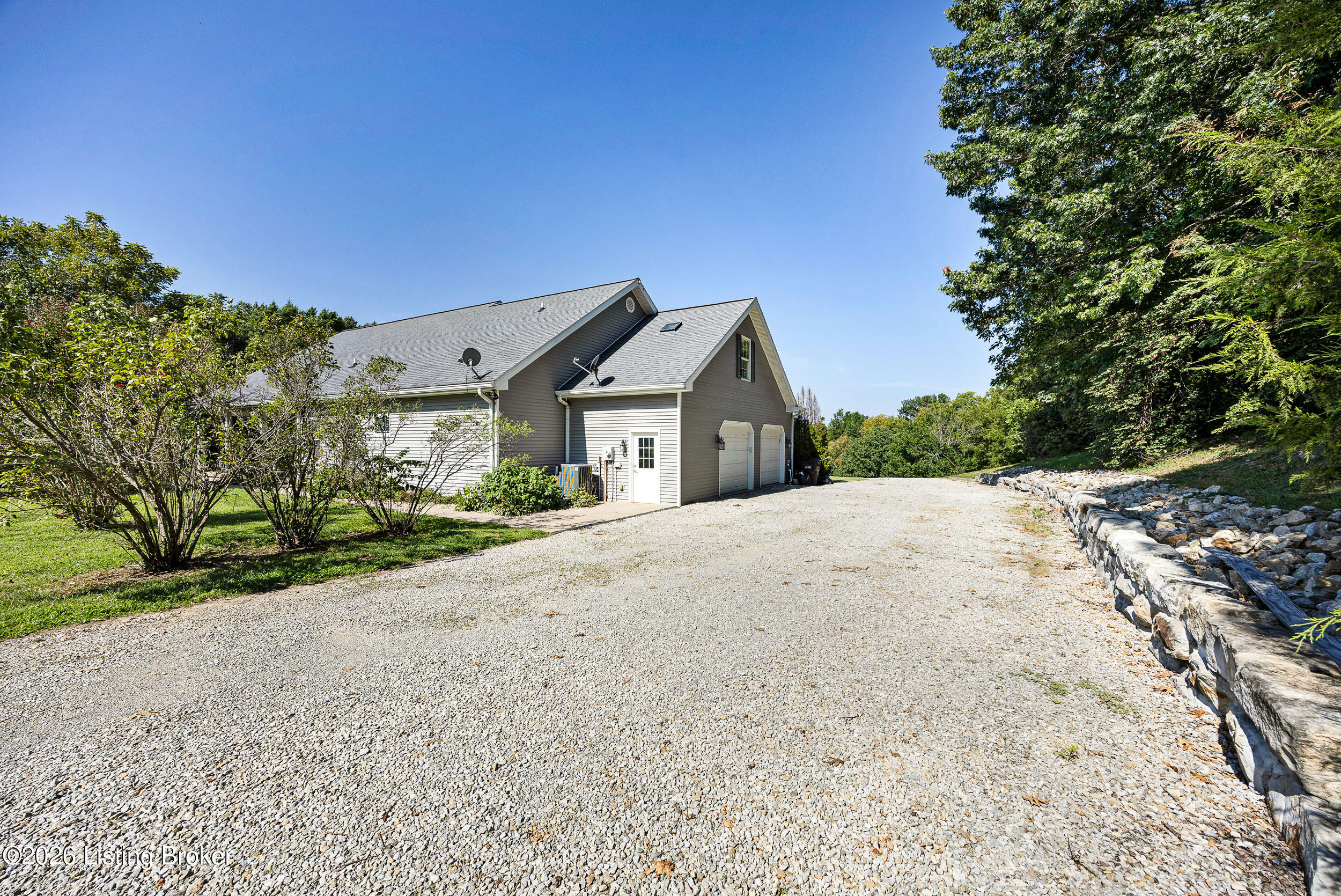 335 Loretto Rd Property Photo 29