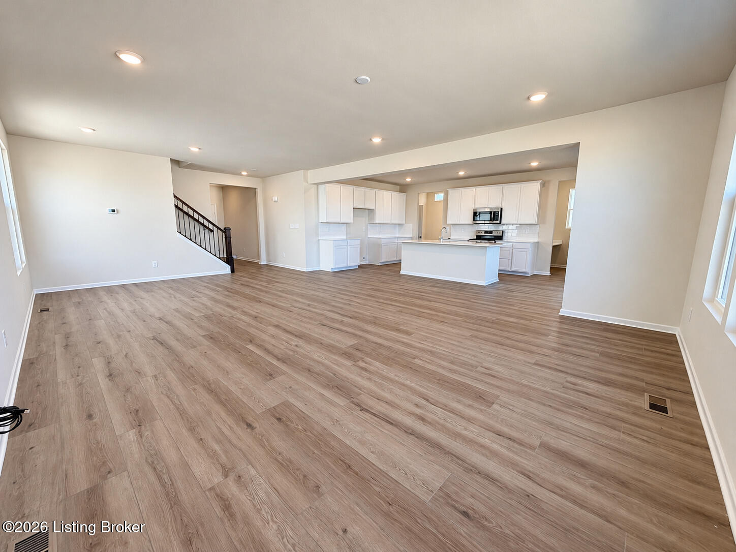 16929 Aiken Ridge Cir Property Photo 4