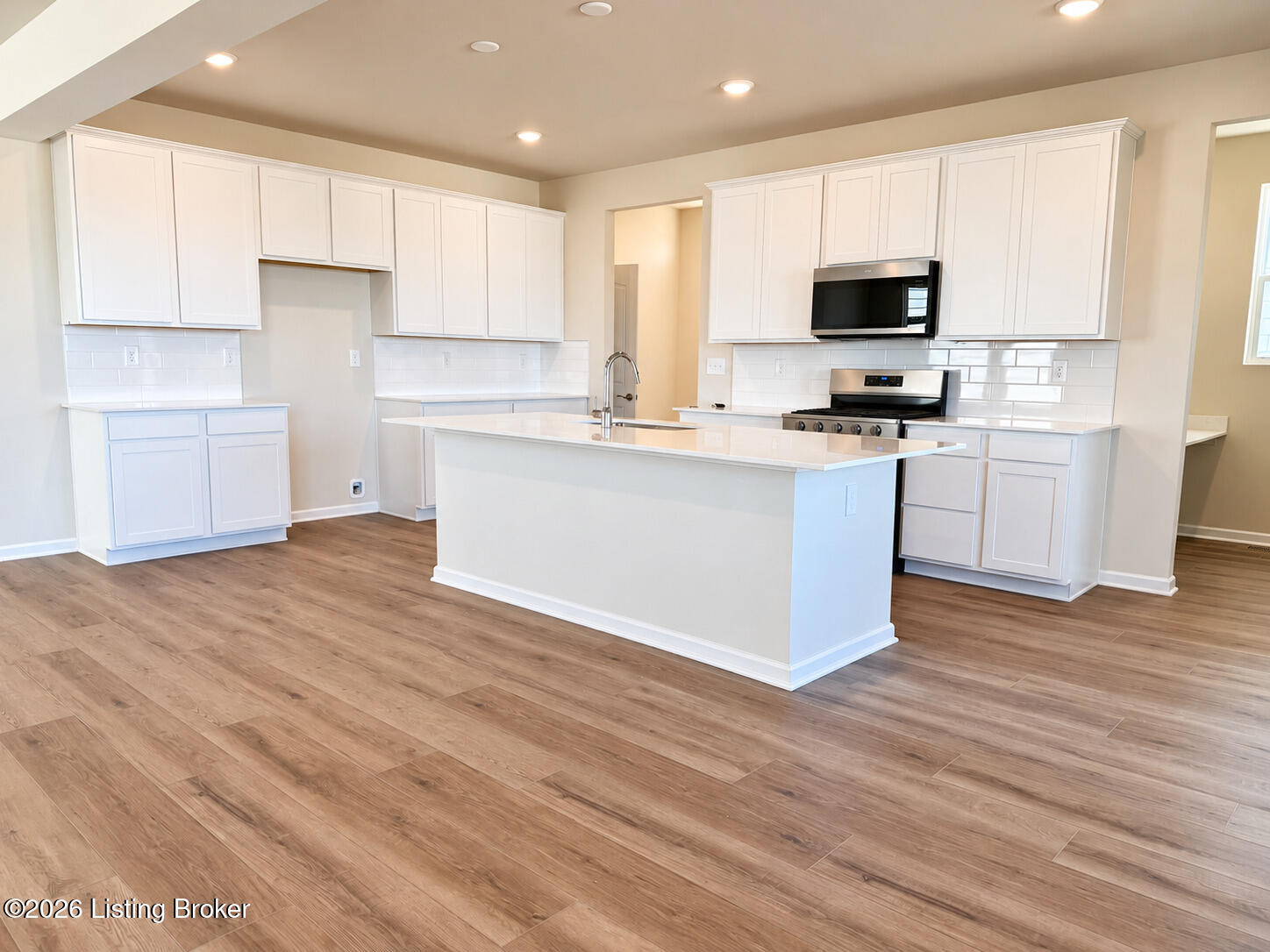 16929 Aiken Ridge Cir Property Photo 6