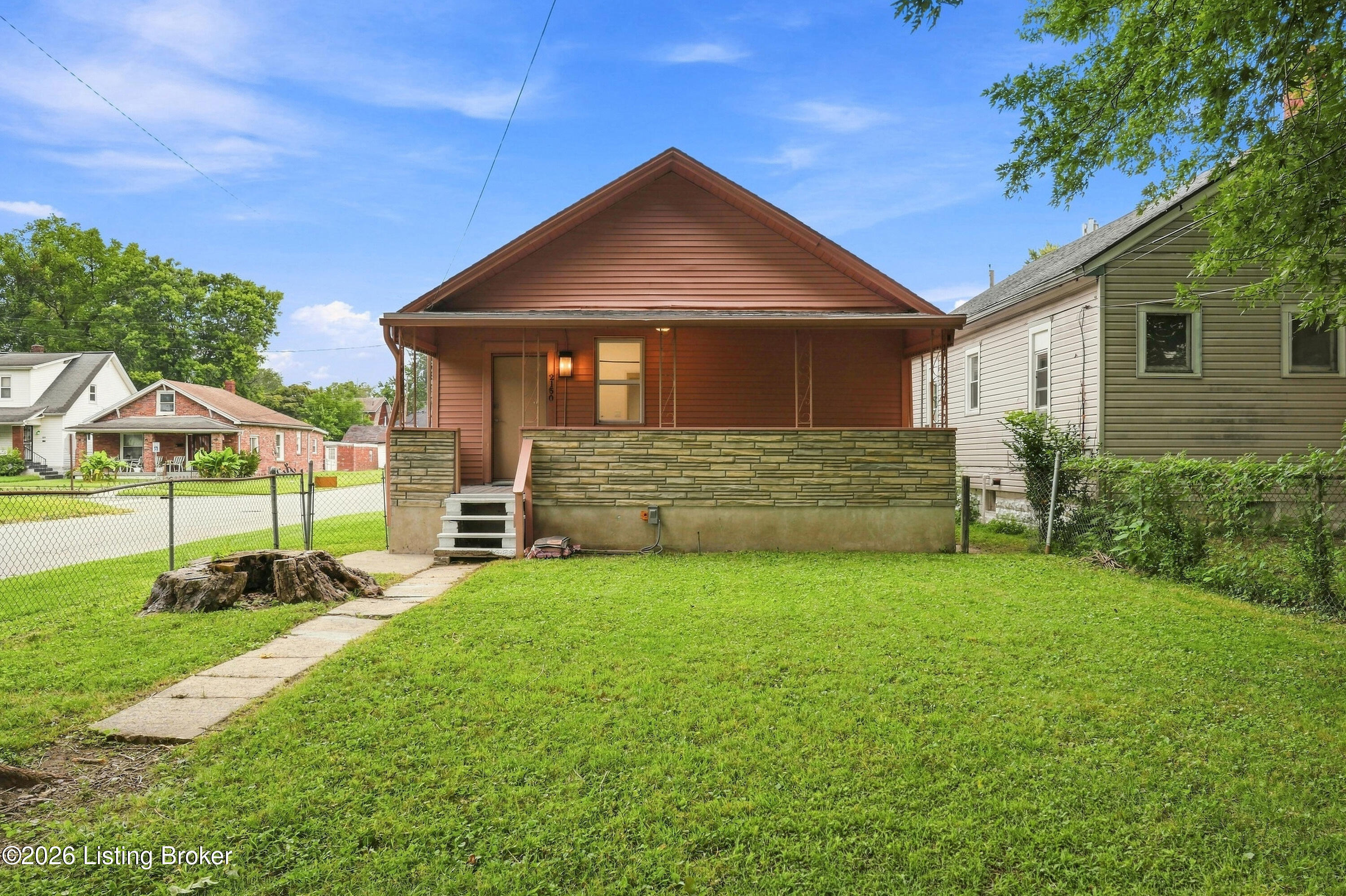 2150 W Lee St Property Photo 29
