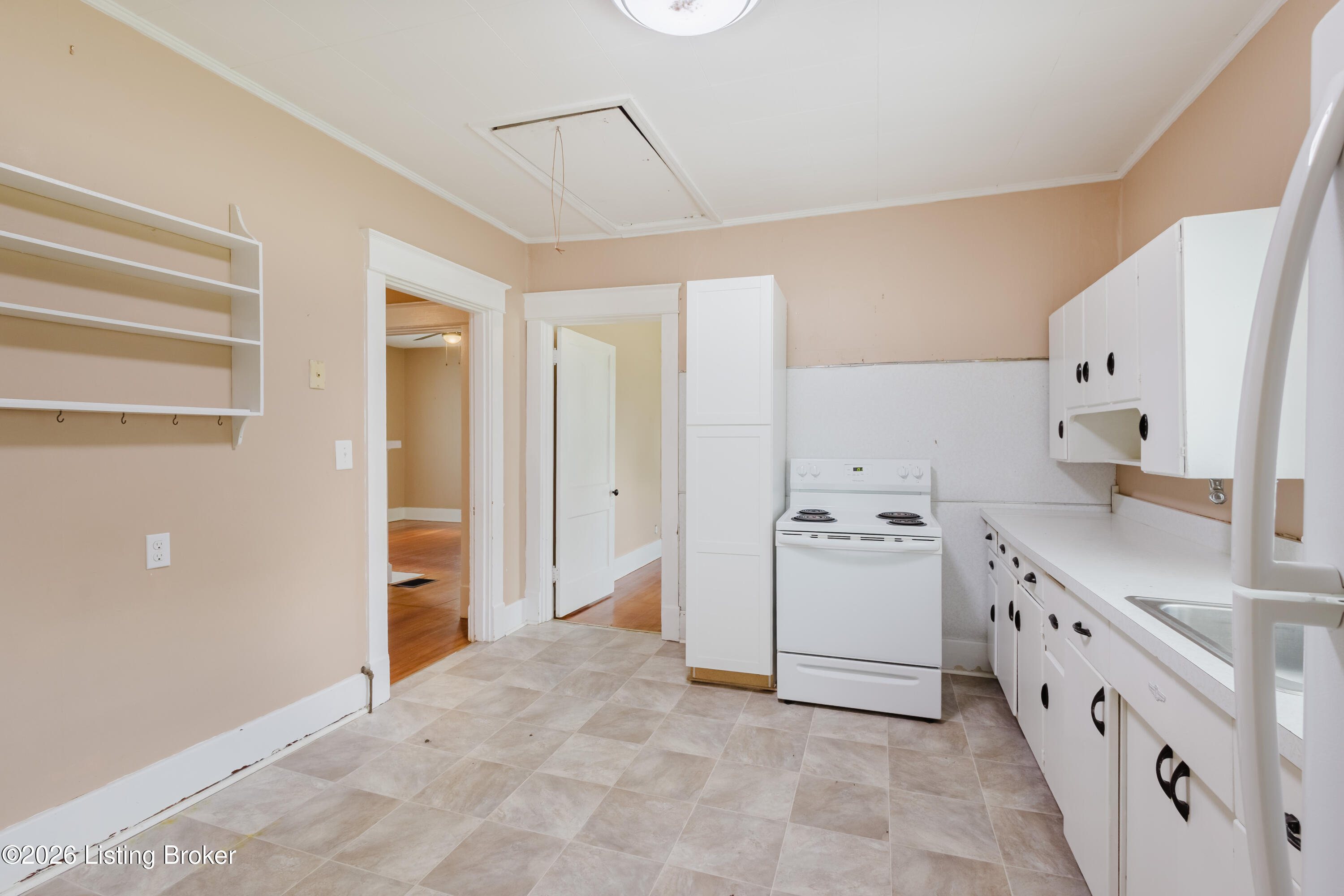 7438 Bagdad Rd Property Photo 44