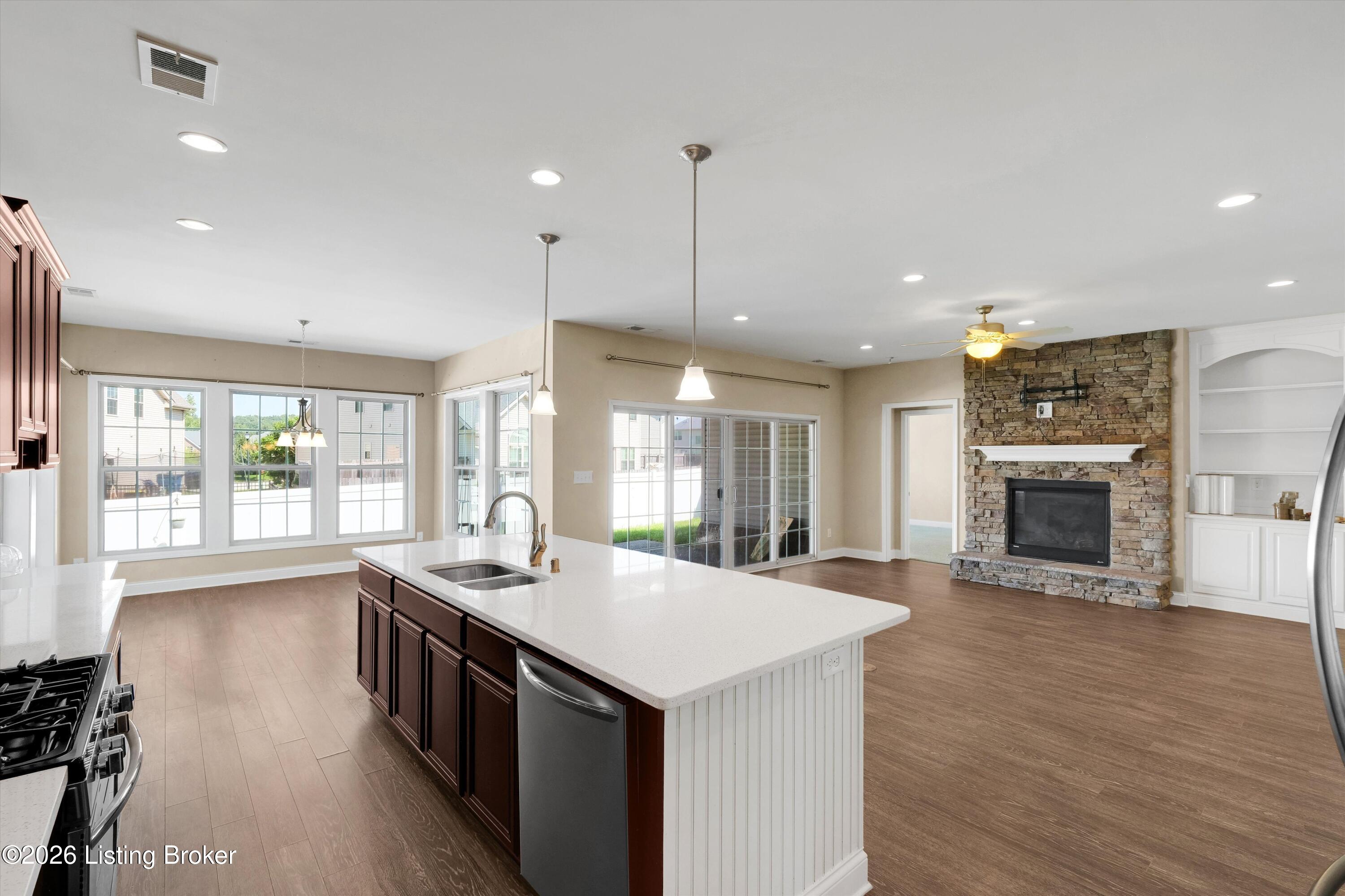 16907 Ascender Pass Property Photo 4