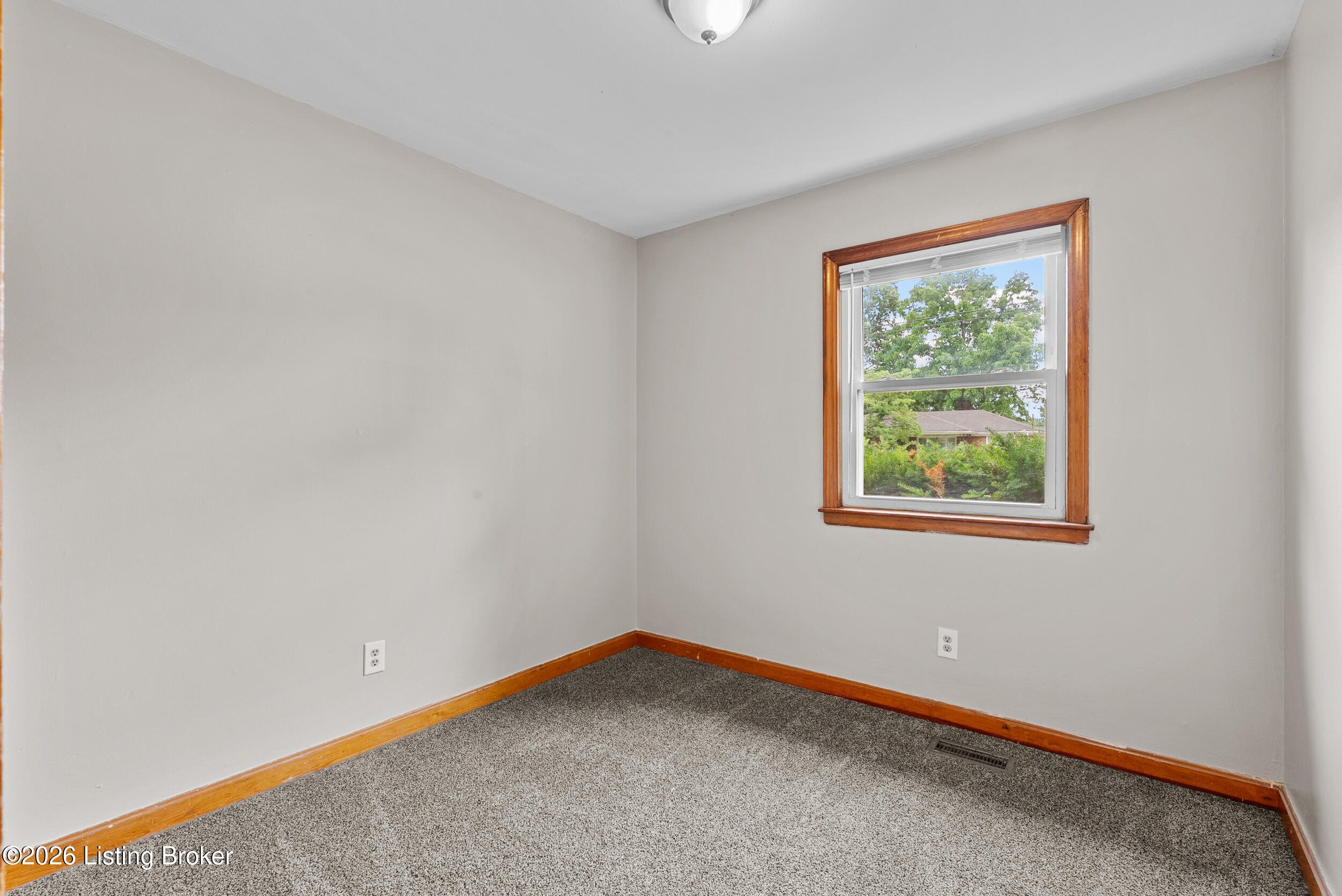 2011 Nocturne Dr Property Photo 16