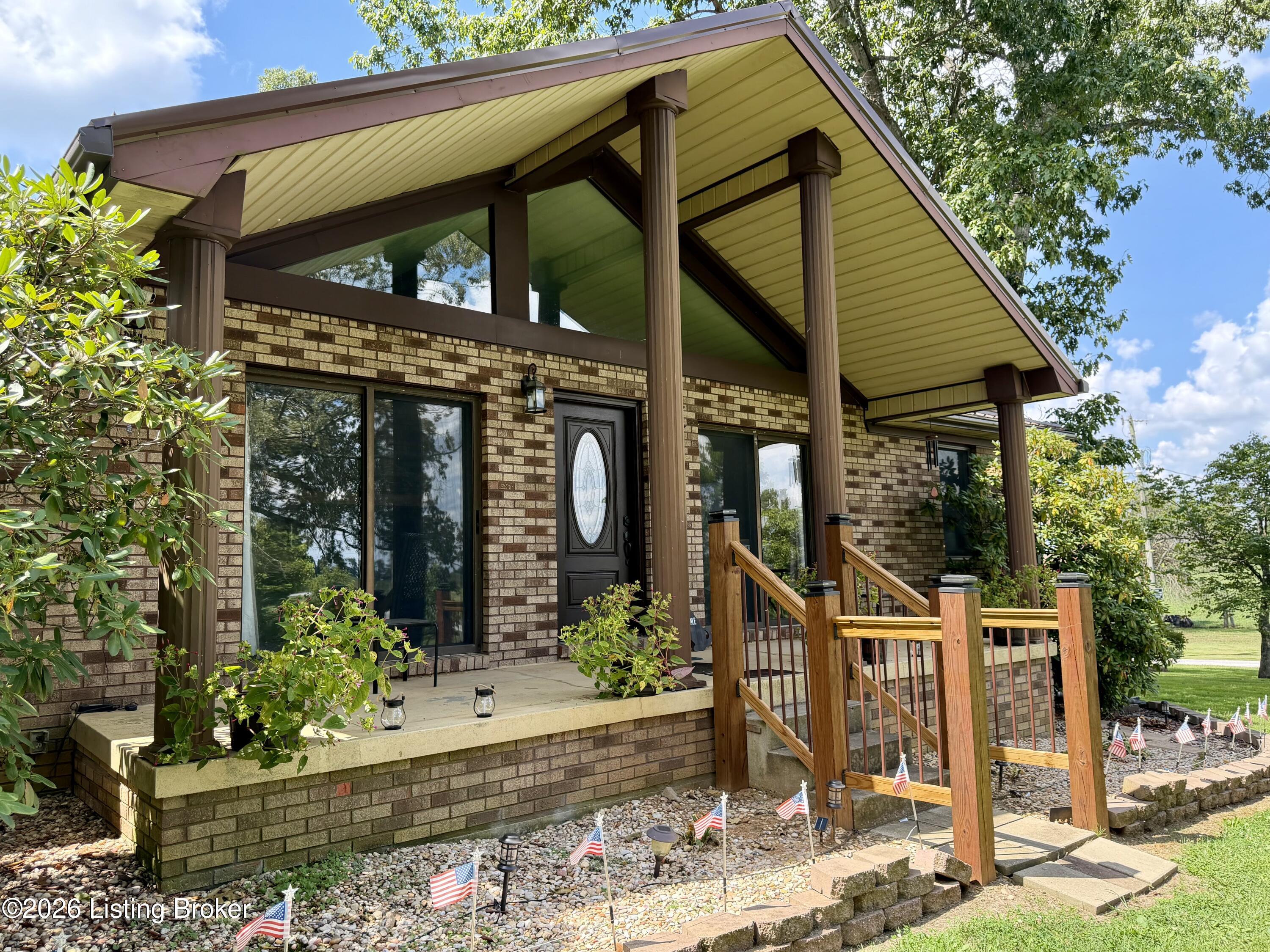 233 Berrytown Rd Property Photo 4