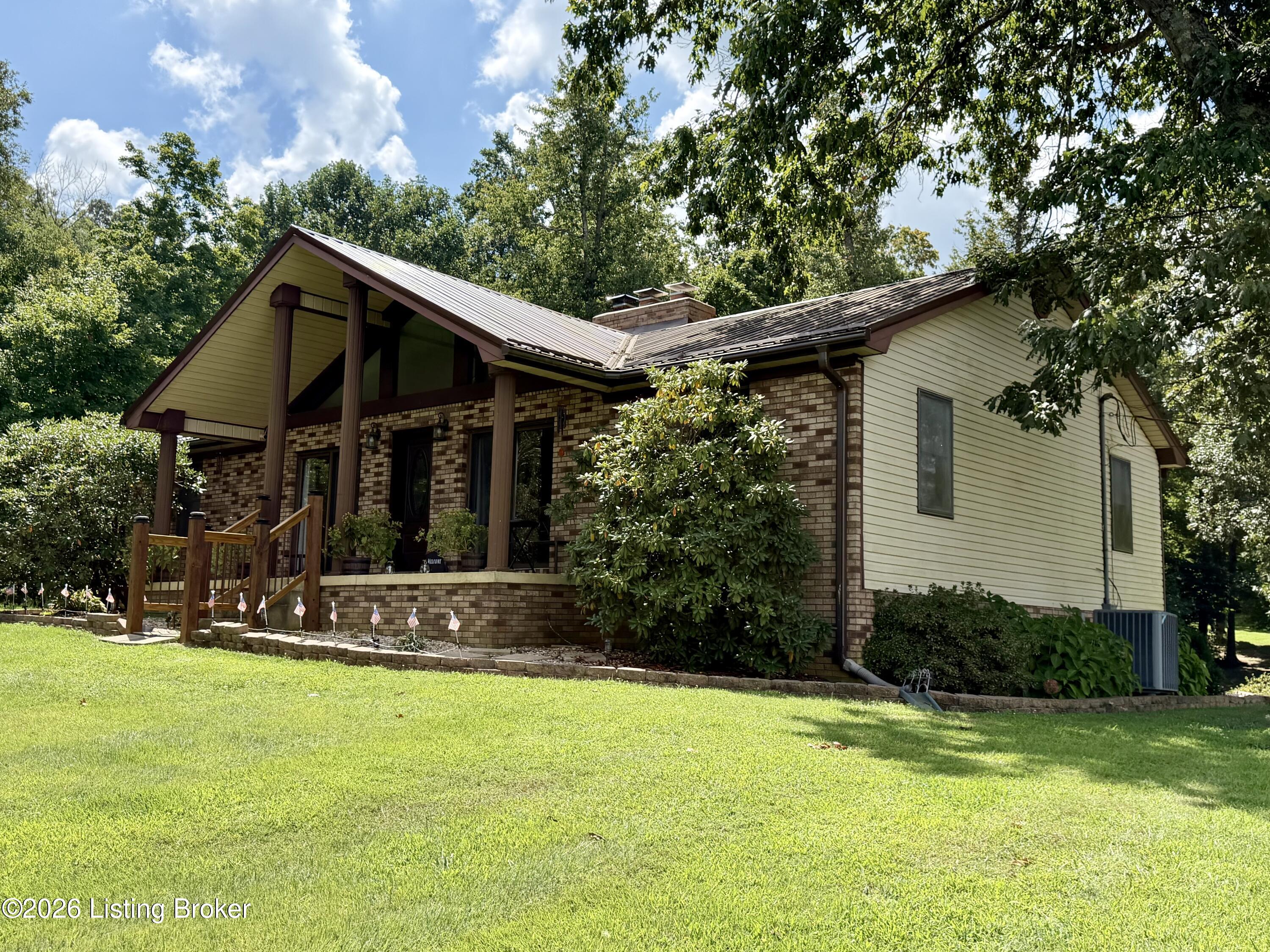 233 Berrytown Rd Property Photo 5