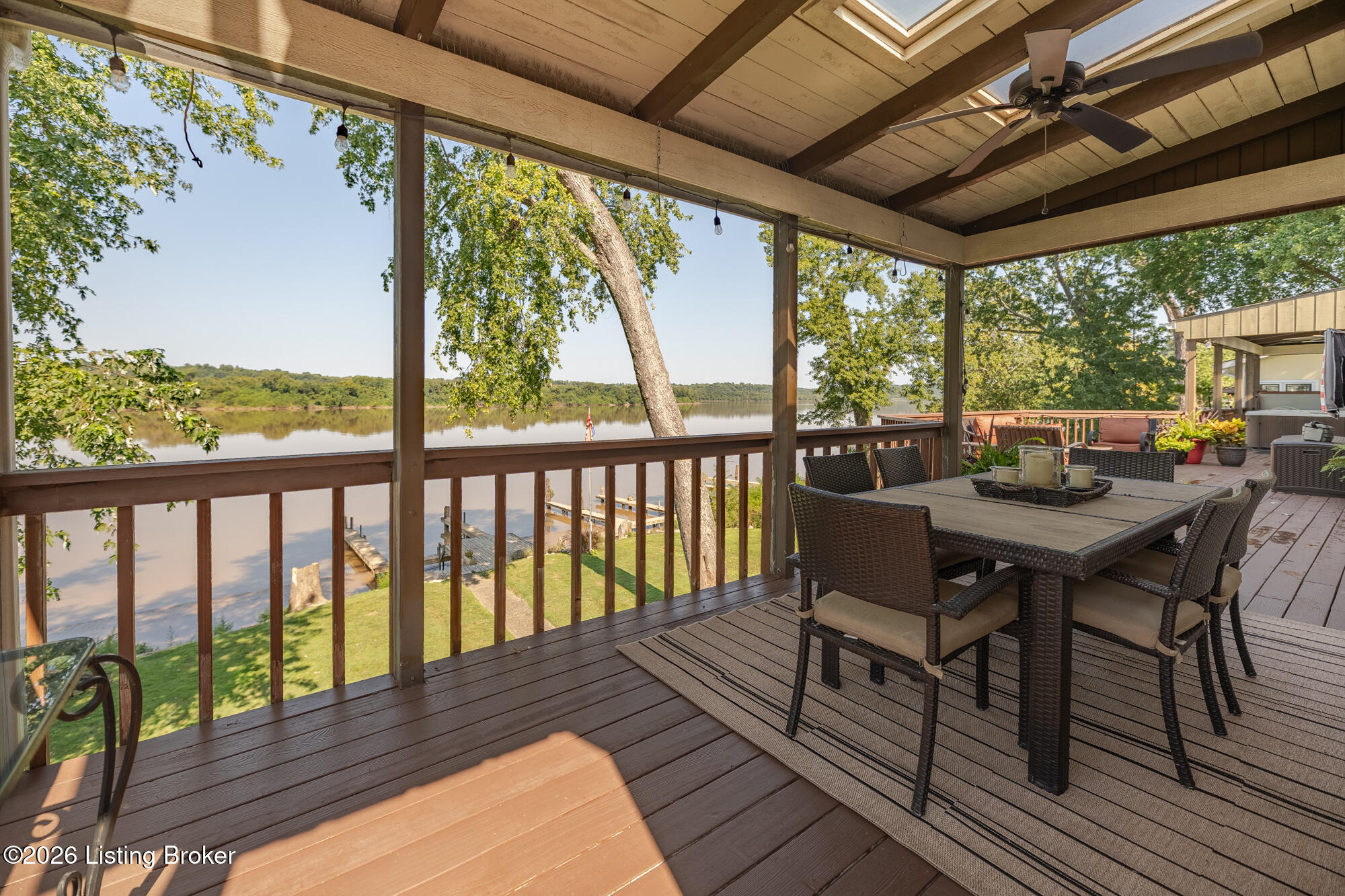 3028 Belknap Beach Rd Property Photo 2