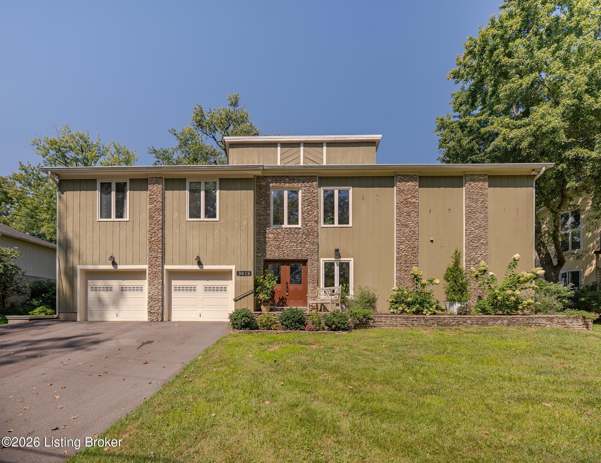 3028 Belknap Beach Rd Property Photo 5