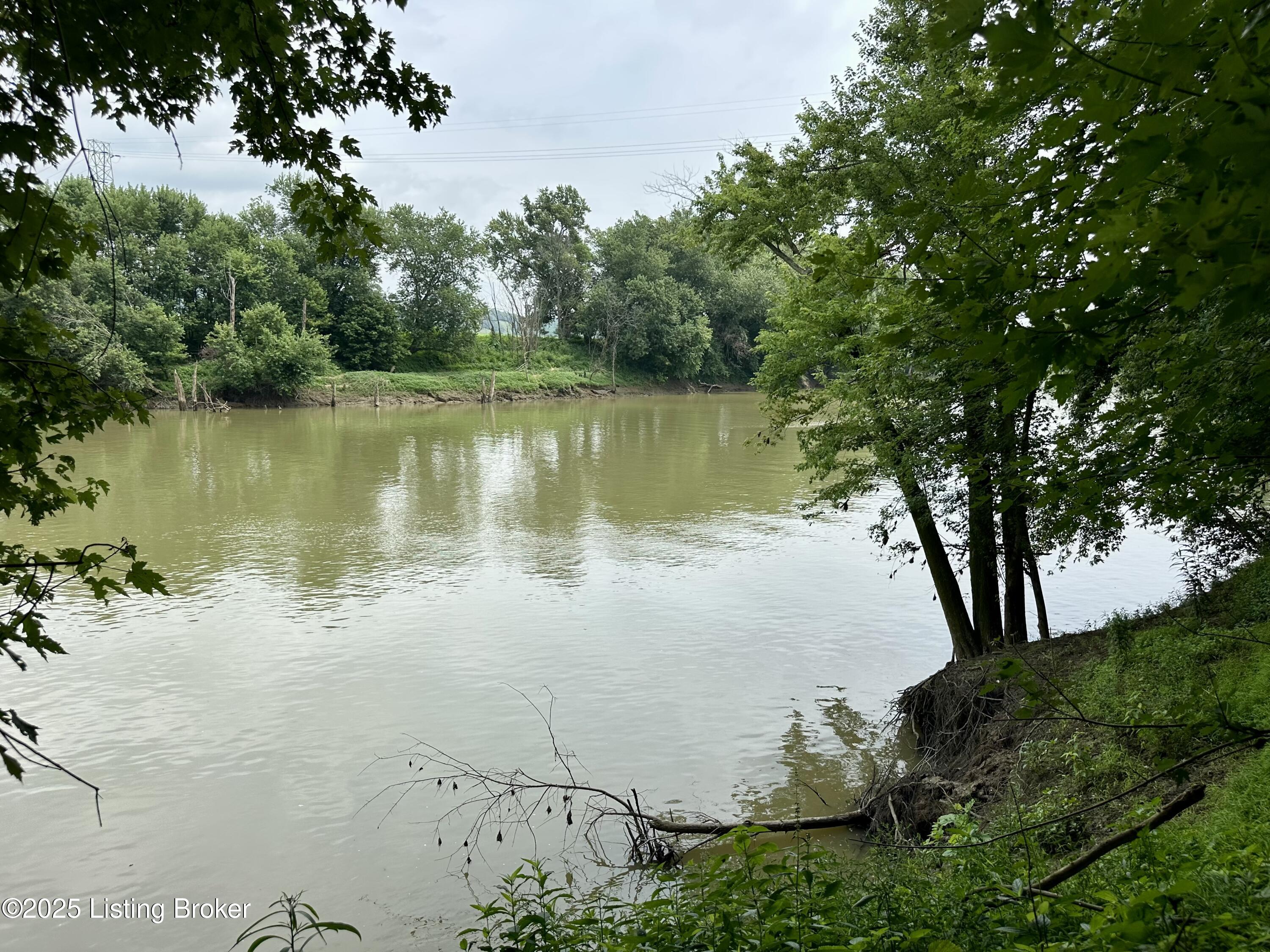 2061 Ky-55 Property Photo 7