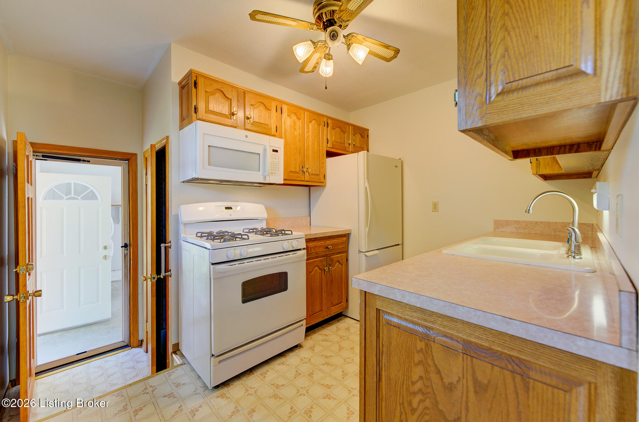 4501 Cod Dr Property Photo 9
