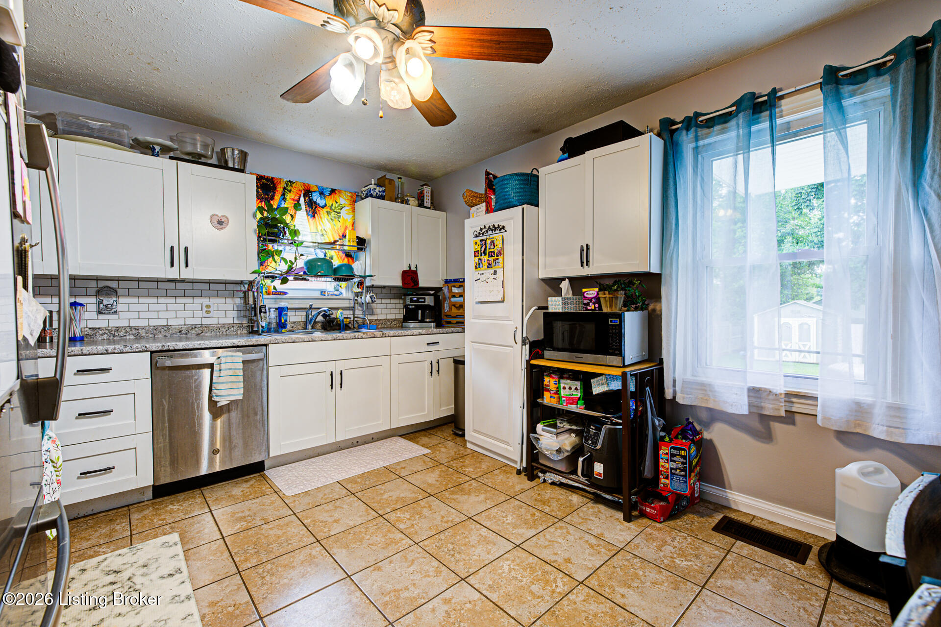 2913 Molter Ct Property Photo 6