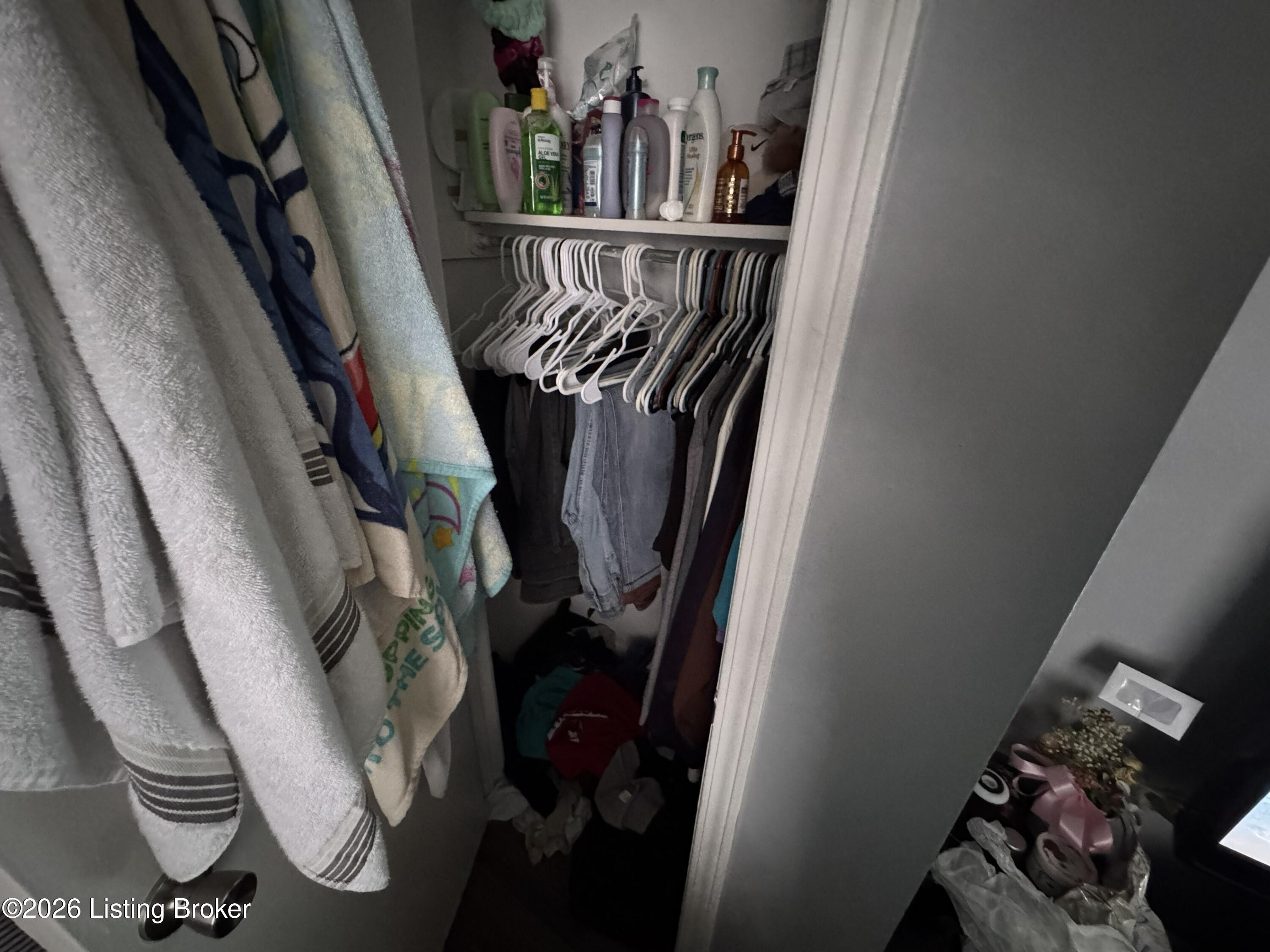 1853 Bank St Property Photo 18