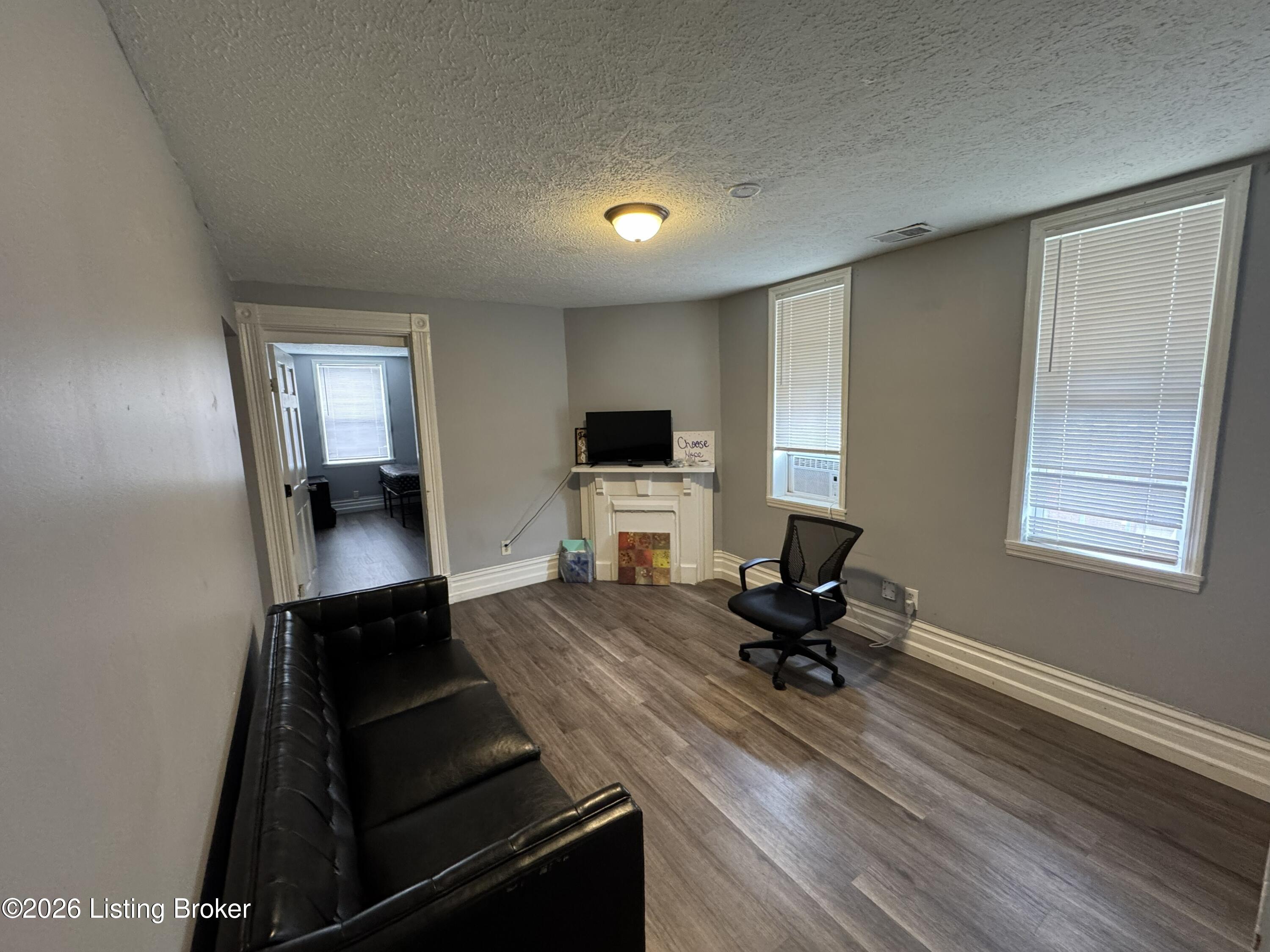 1853 Bank St Property Photo 19