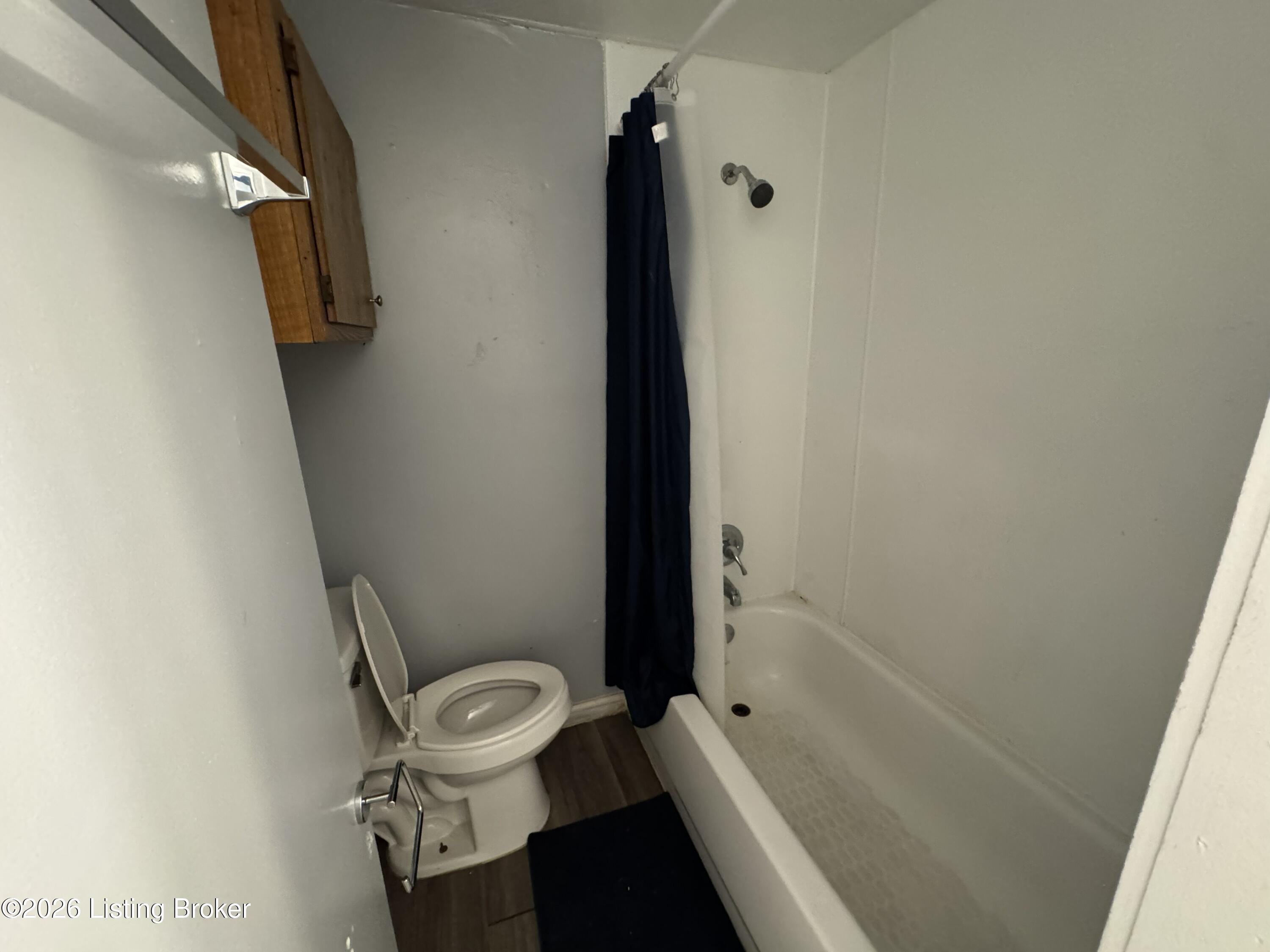 1853 Bank St Property Photo 25