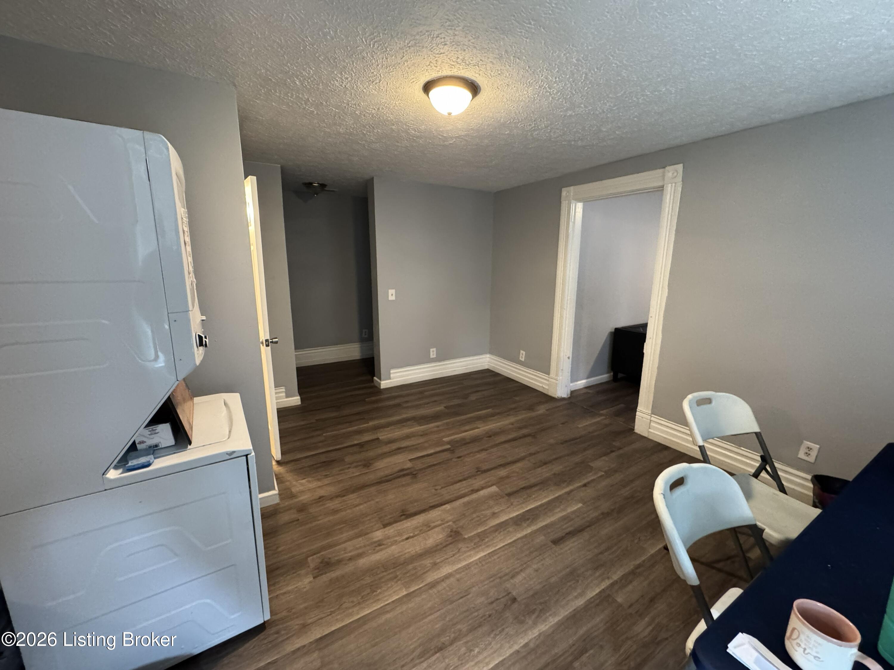 1853 Bank St Property Photo 28