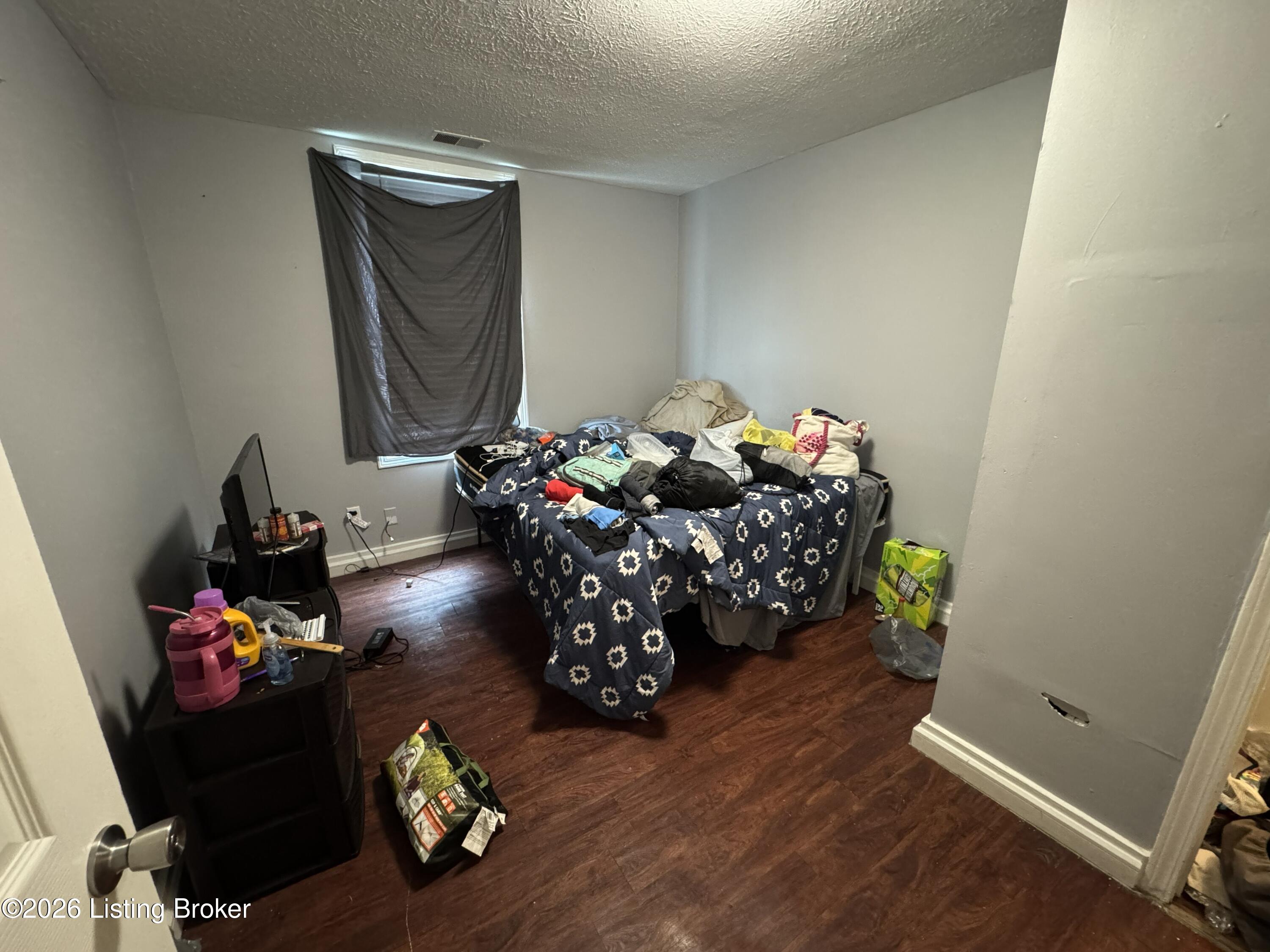 1853 Bank St Property Photo 31