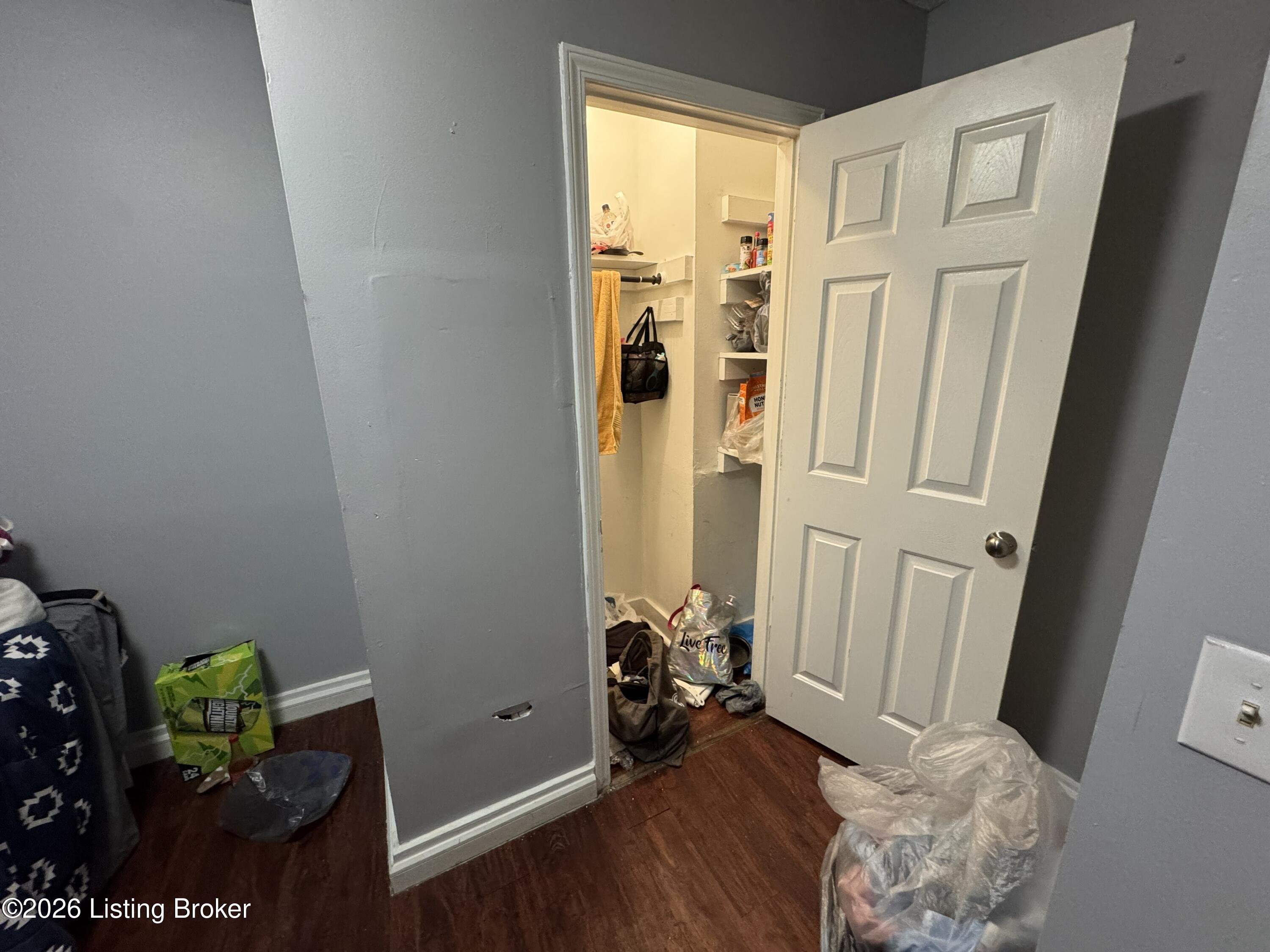 1853 Bank St Property Photo 32