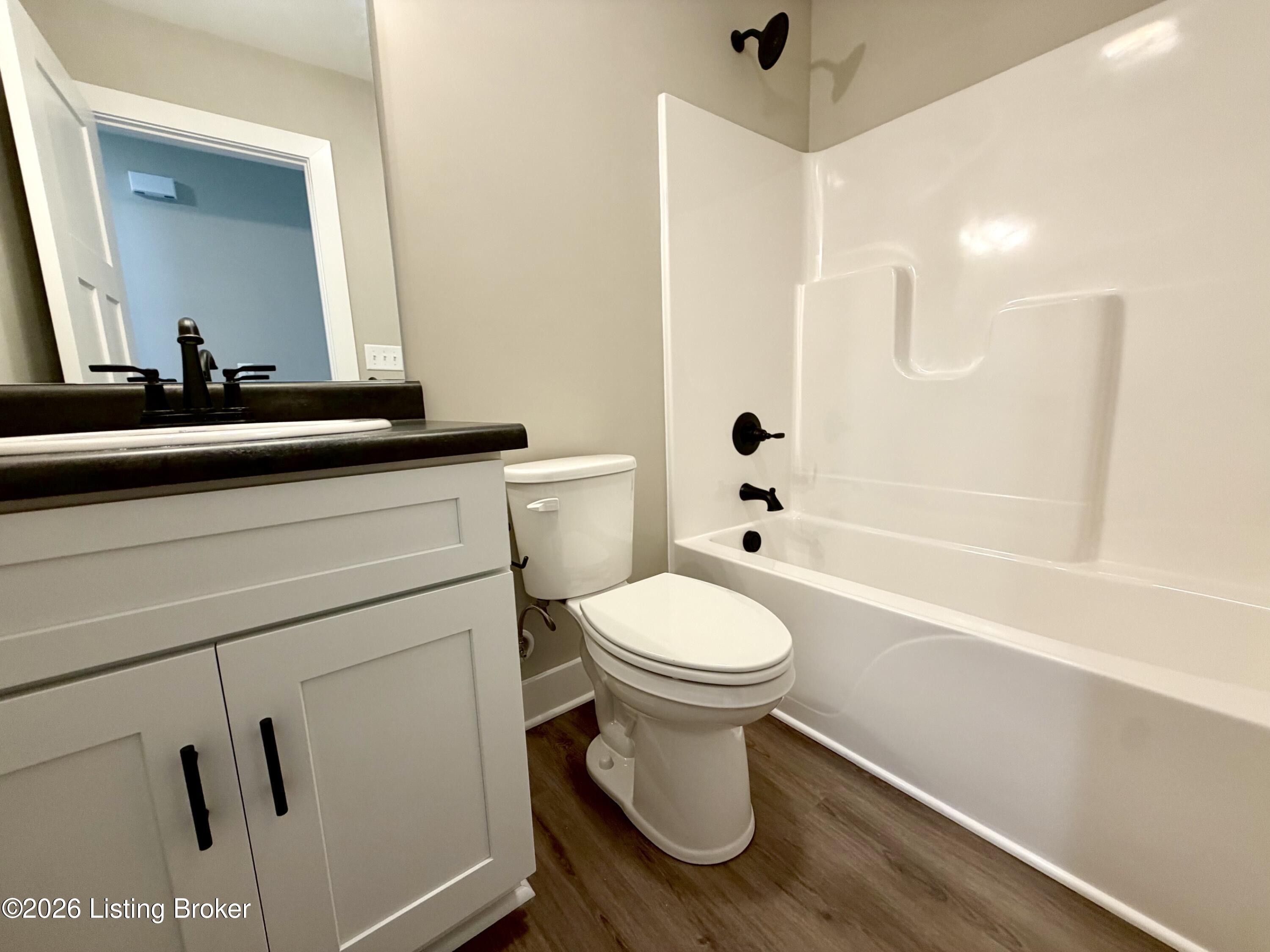 625 Main St Property Photo 15