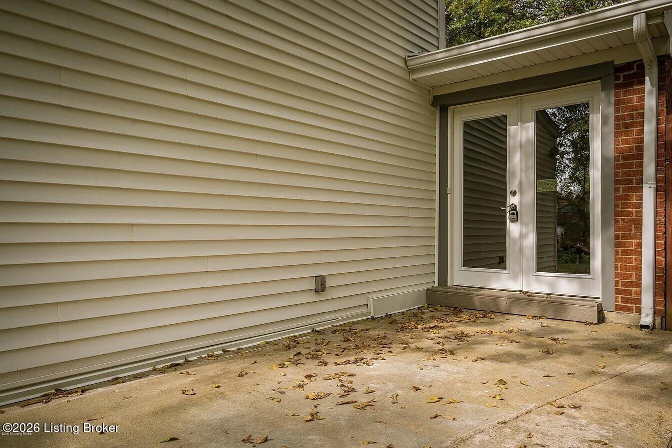 6500 Mercury Dr Property Photo 6