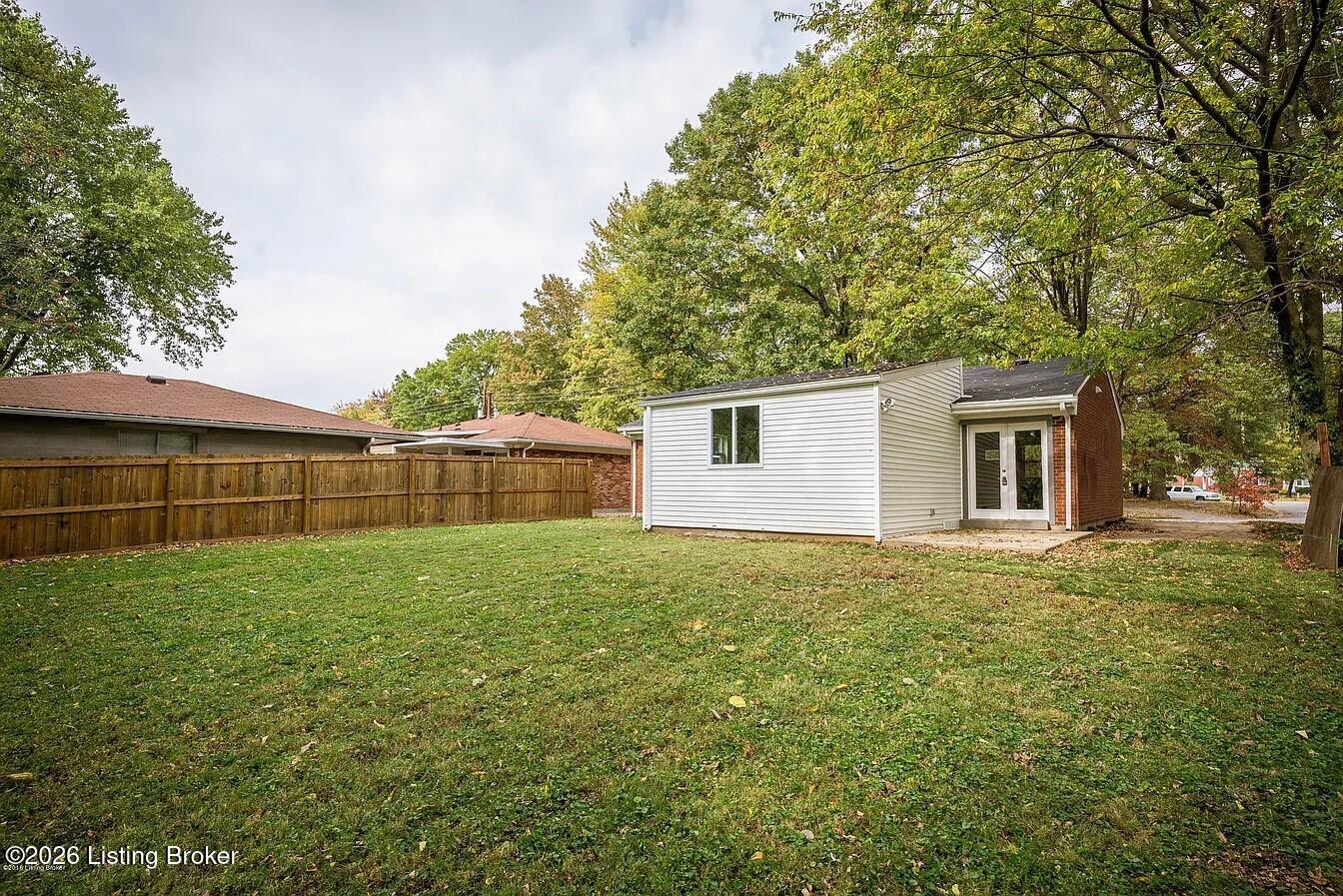 6500 Mercury Dr Property Photo 8