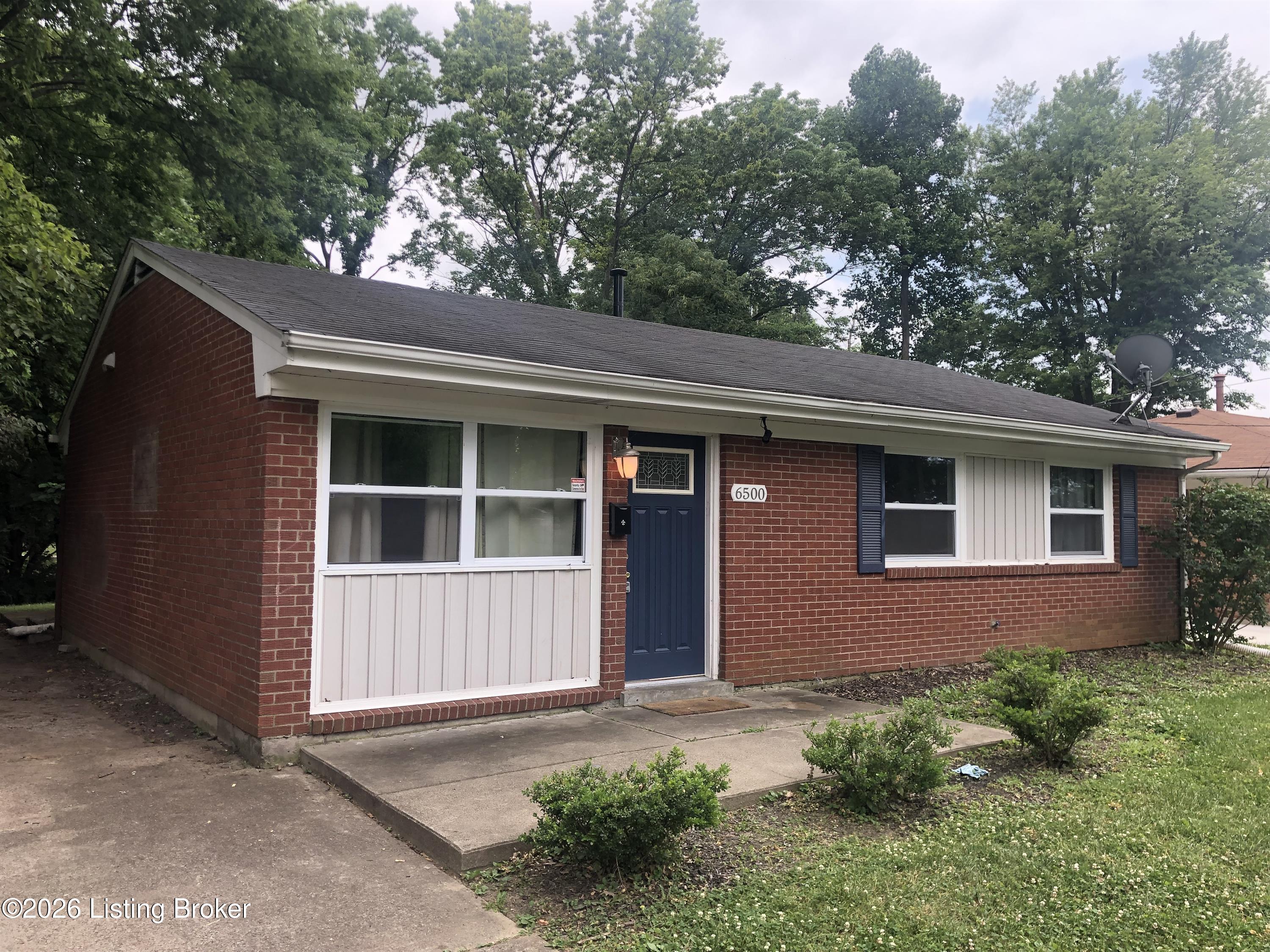 6500 Mercury Dr Property Photo 10