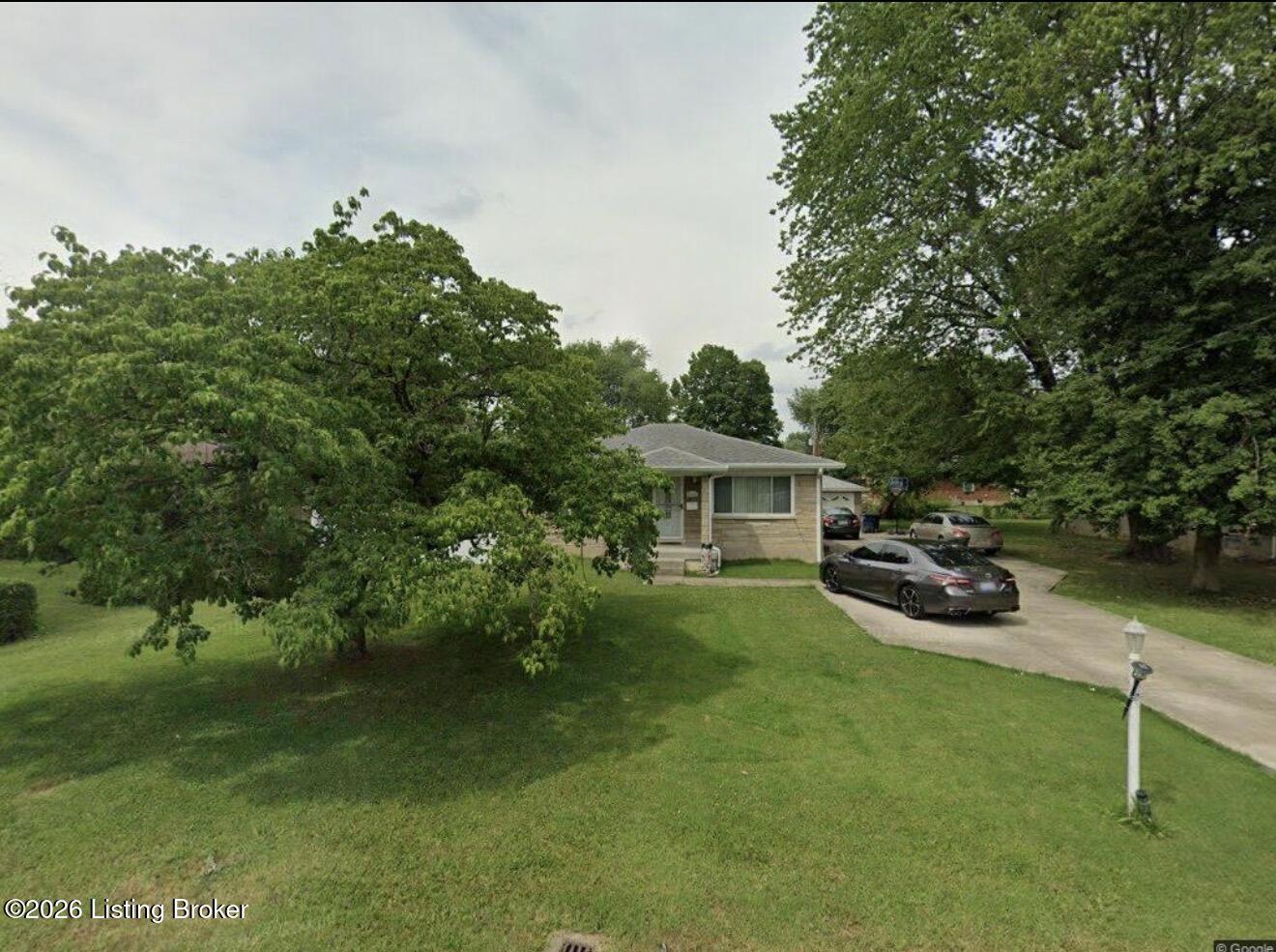 2605 Ralph Ave Property Photo 1
