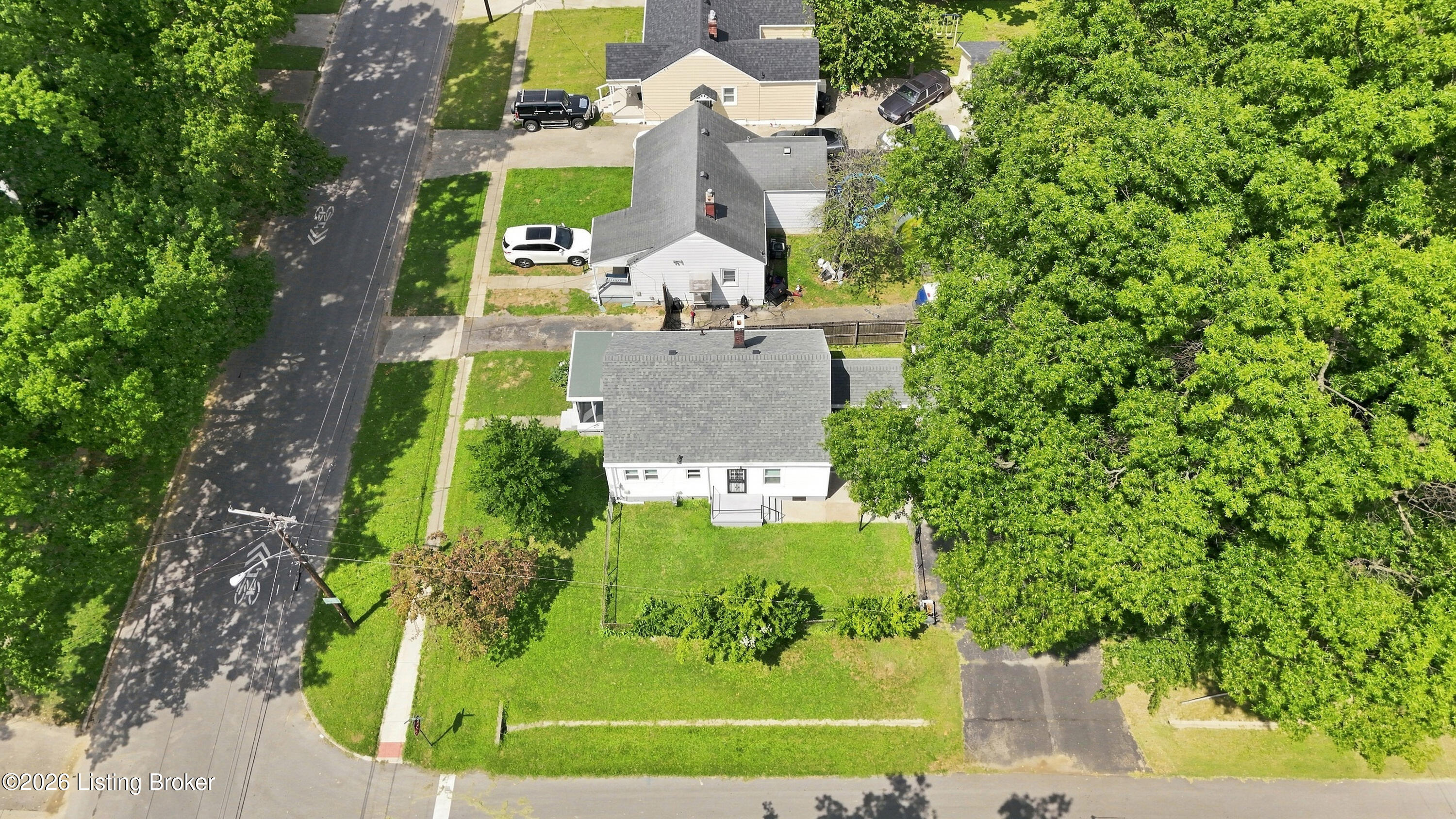3327 Lester Ave Property Photo 42