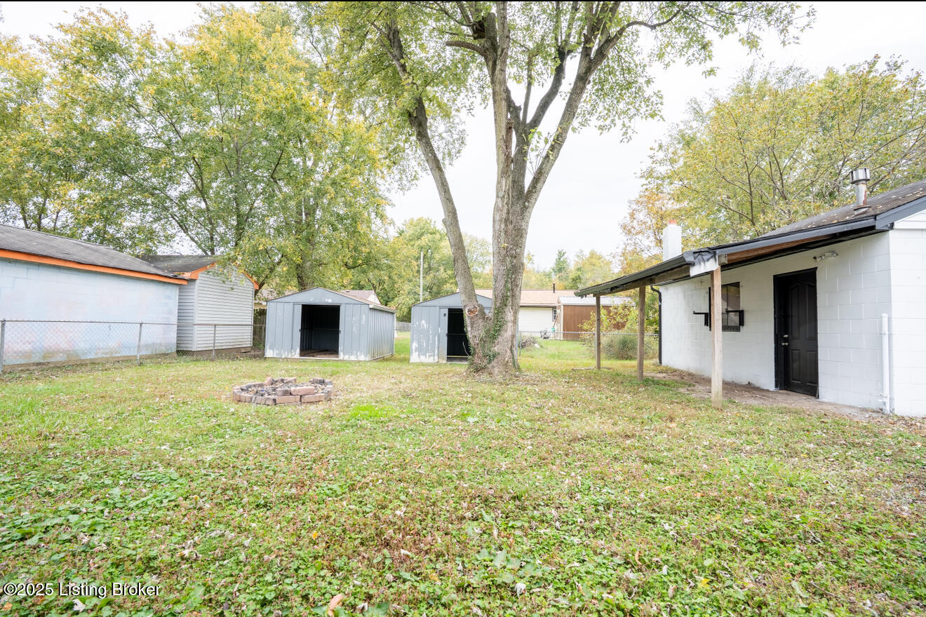 7112 Dunkirk Ln Property Photo 8