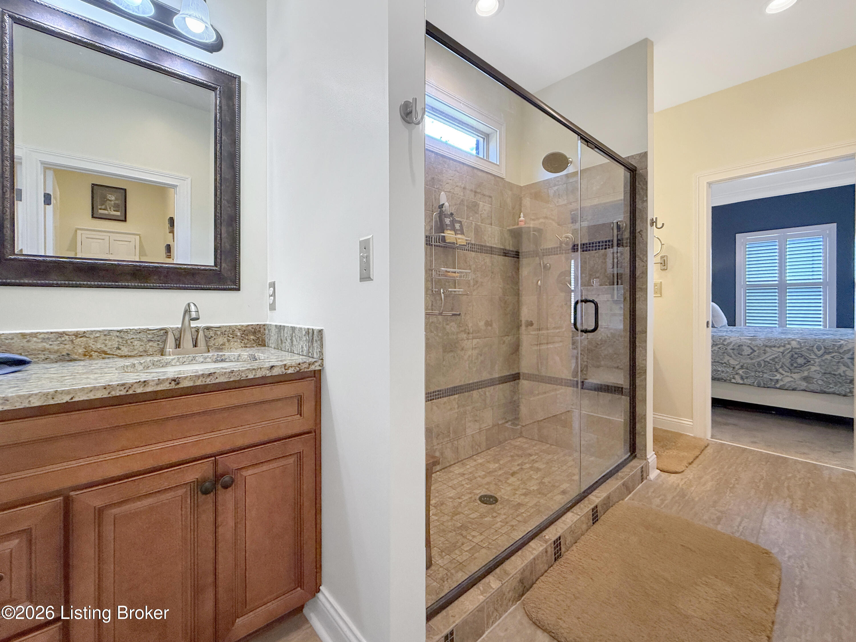 677 Oak Creek Dr Property Photo 25