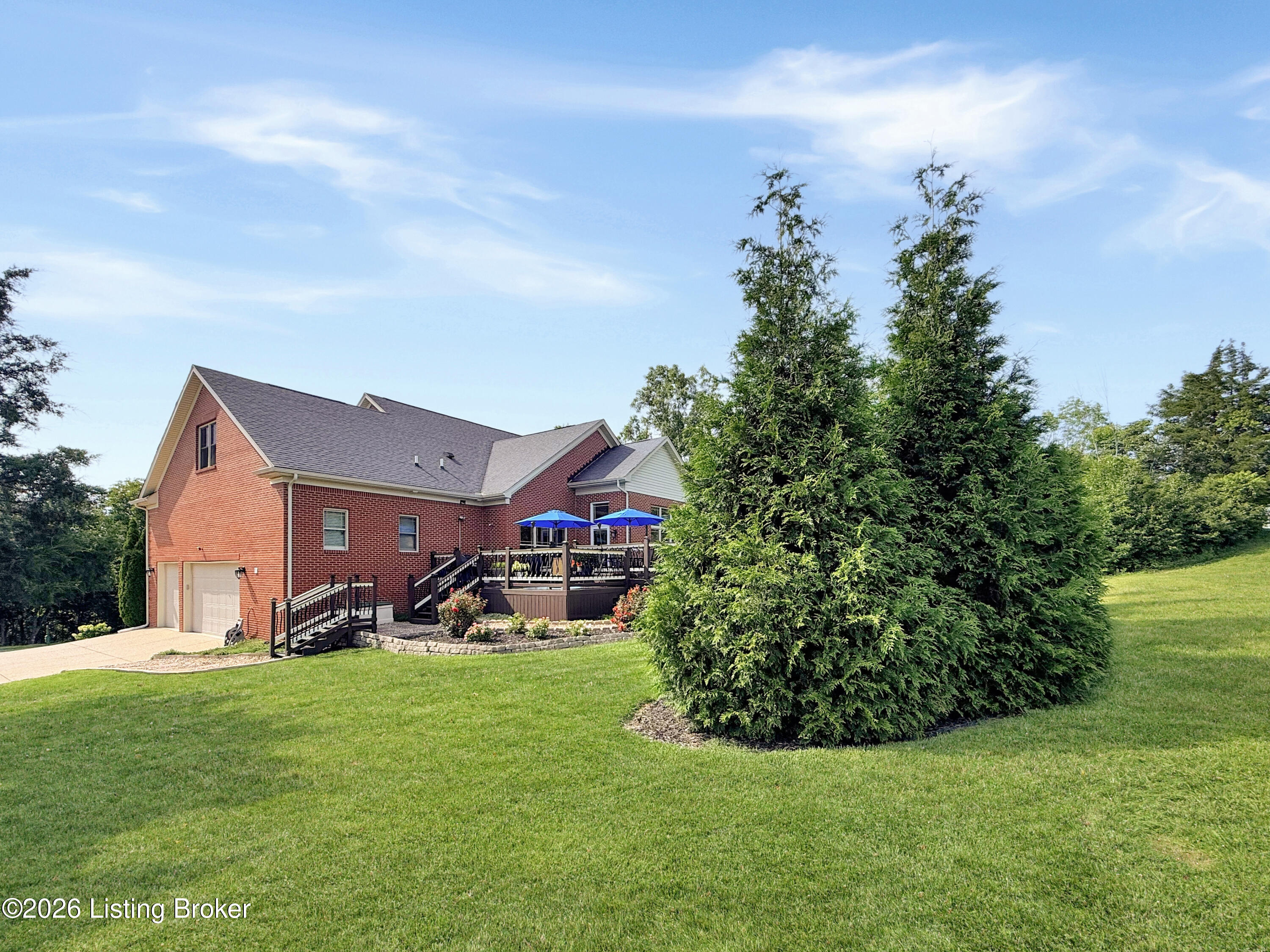 677 Oak Creek Dr Property Photo 54