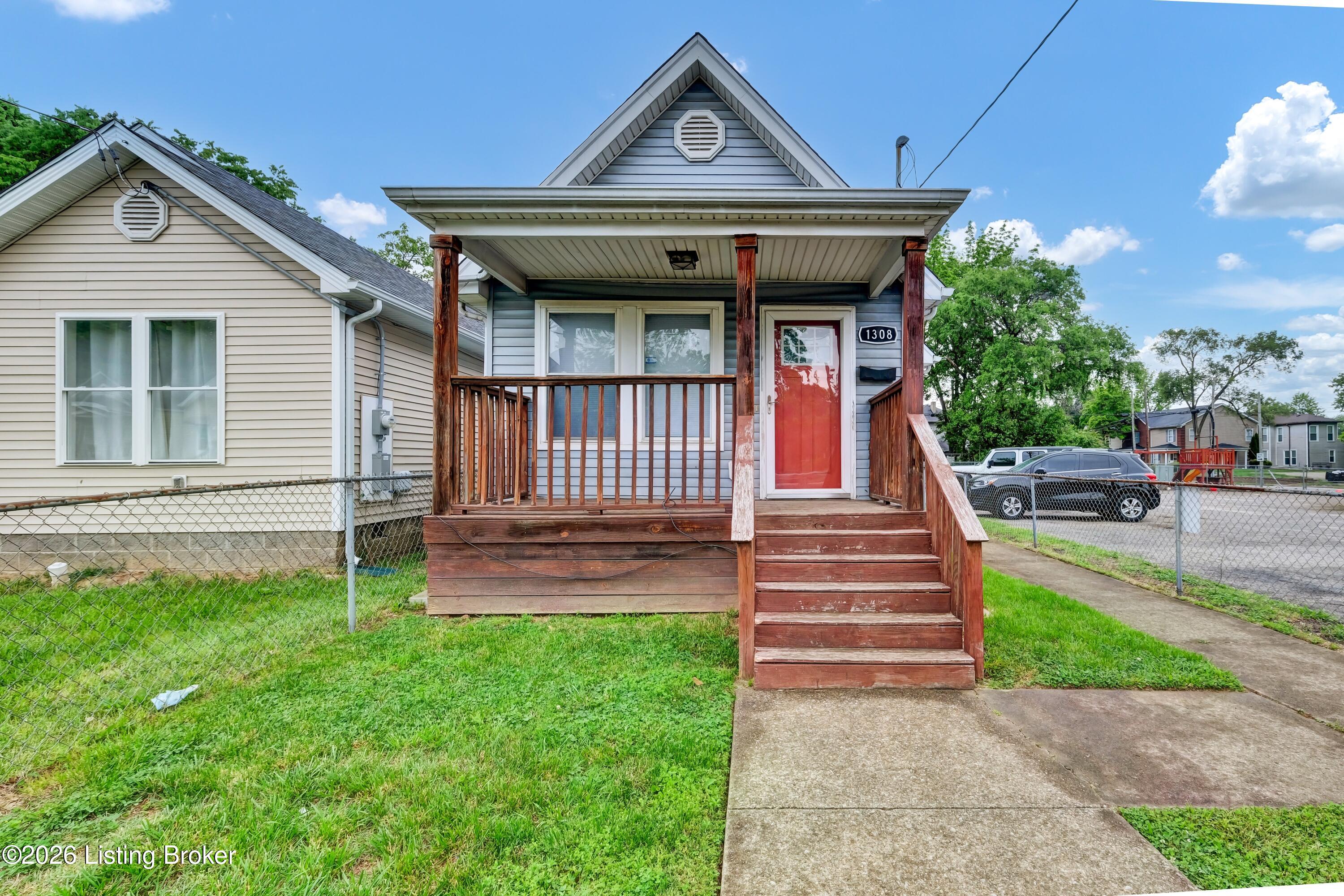 1308 S 26th St Property Photo 1