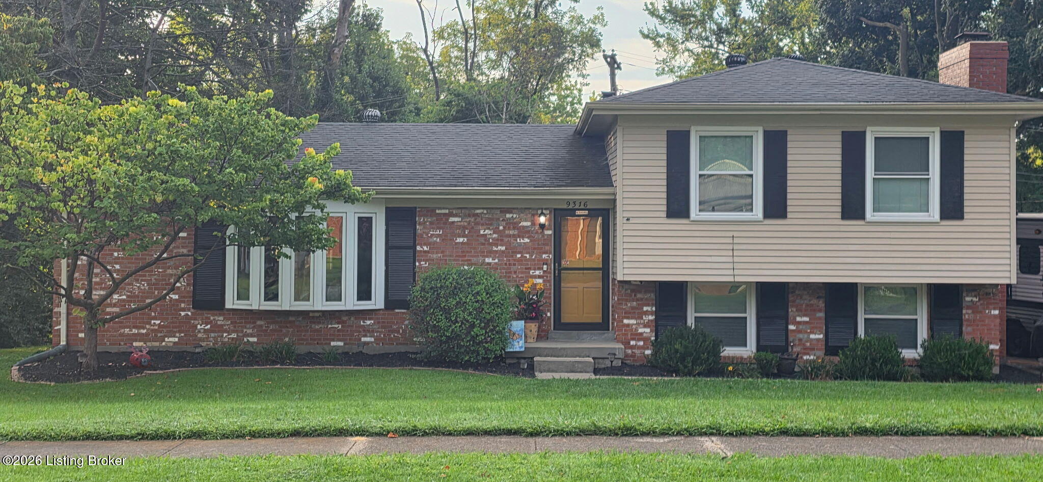 9316 Tiverton Way Property Photo 1