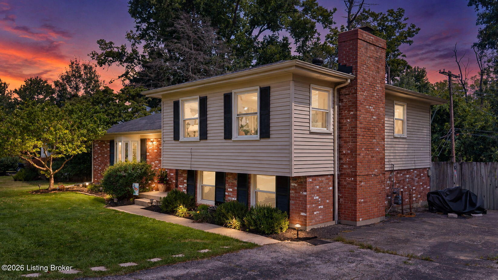 9316 Tiverton Way Property Photo 1