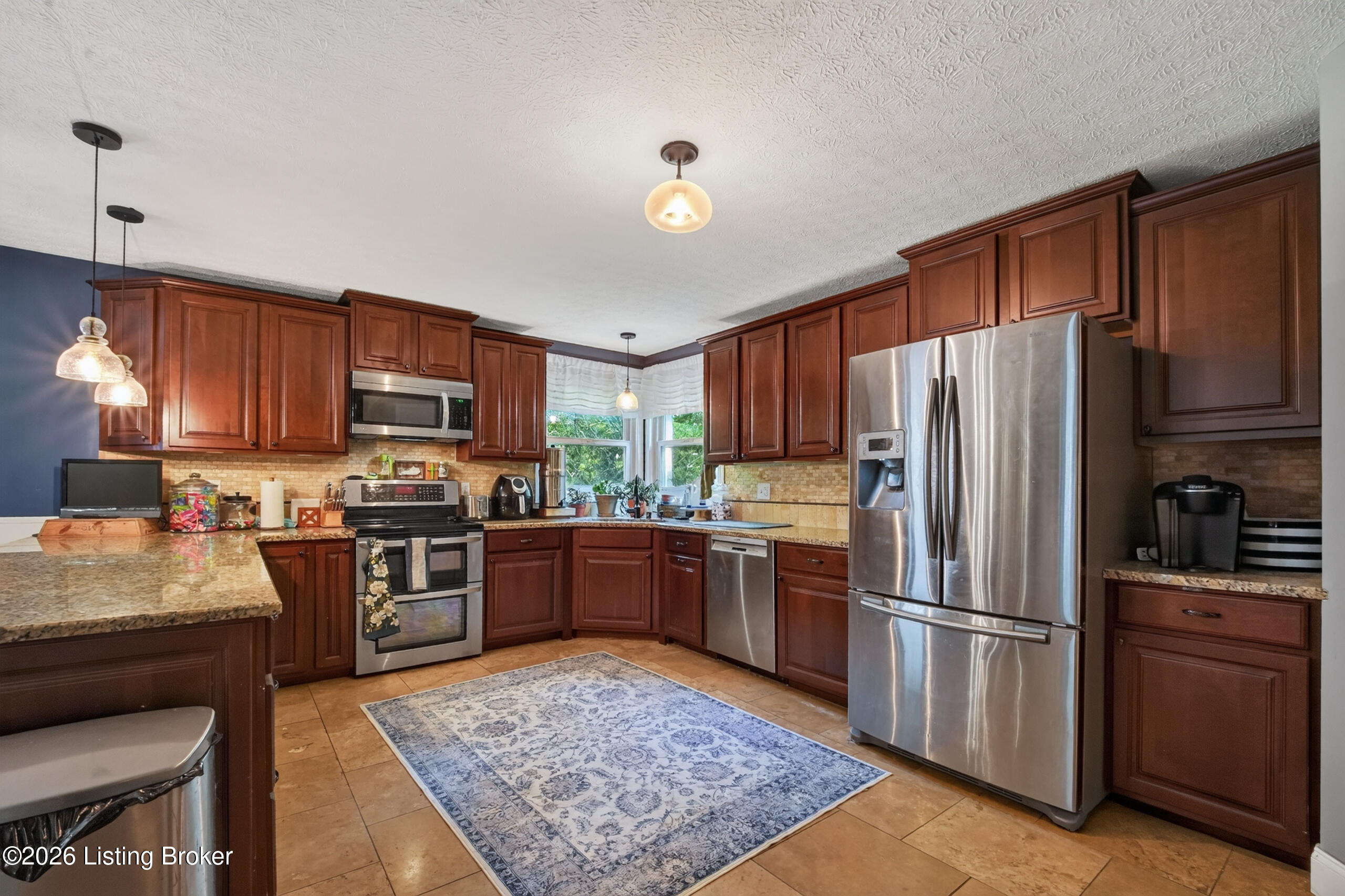 385 Briarwood Cir Property Photo 22