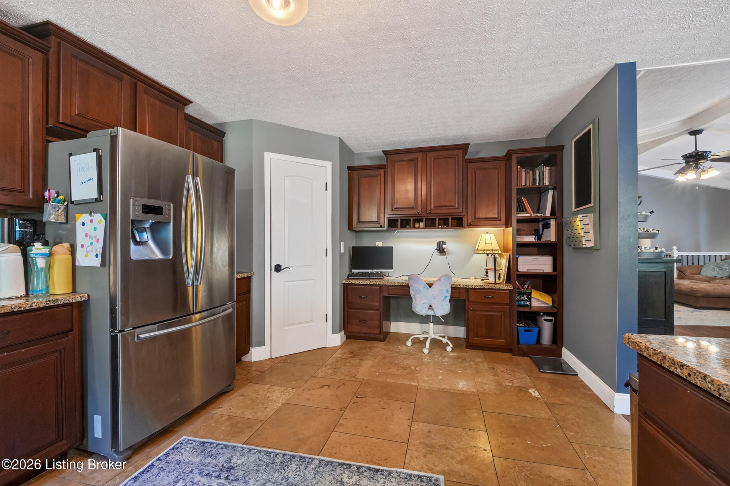 385 Briarwood Cir Property Photo 26