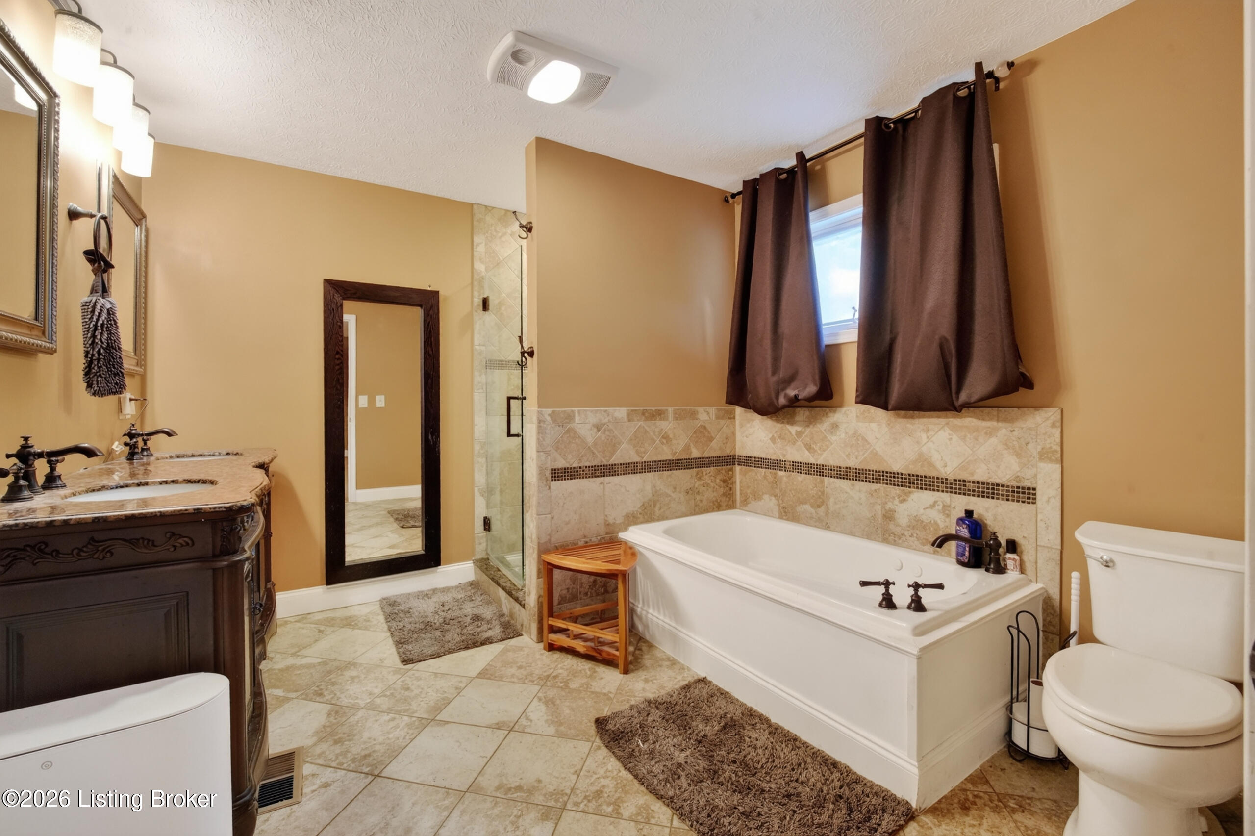 385 Briarwood Cir Property Photo 45