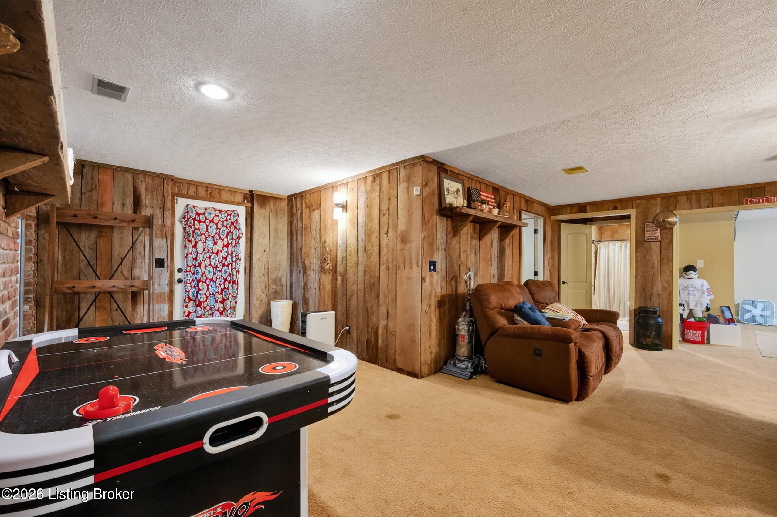 385 Briarwood Cir Property Photo 58