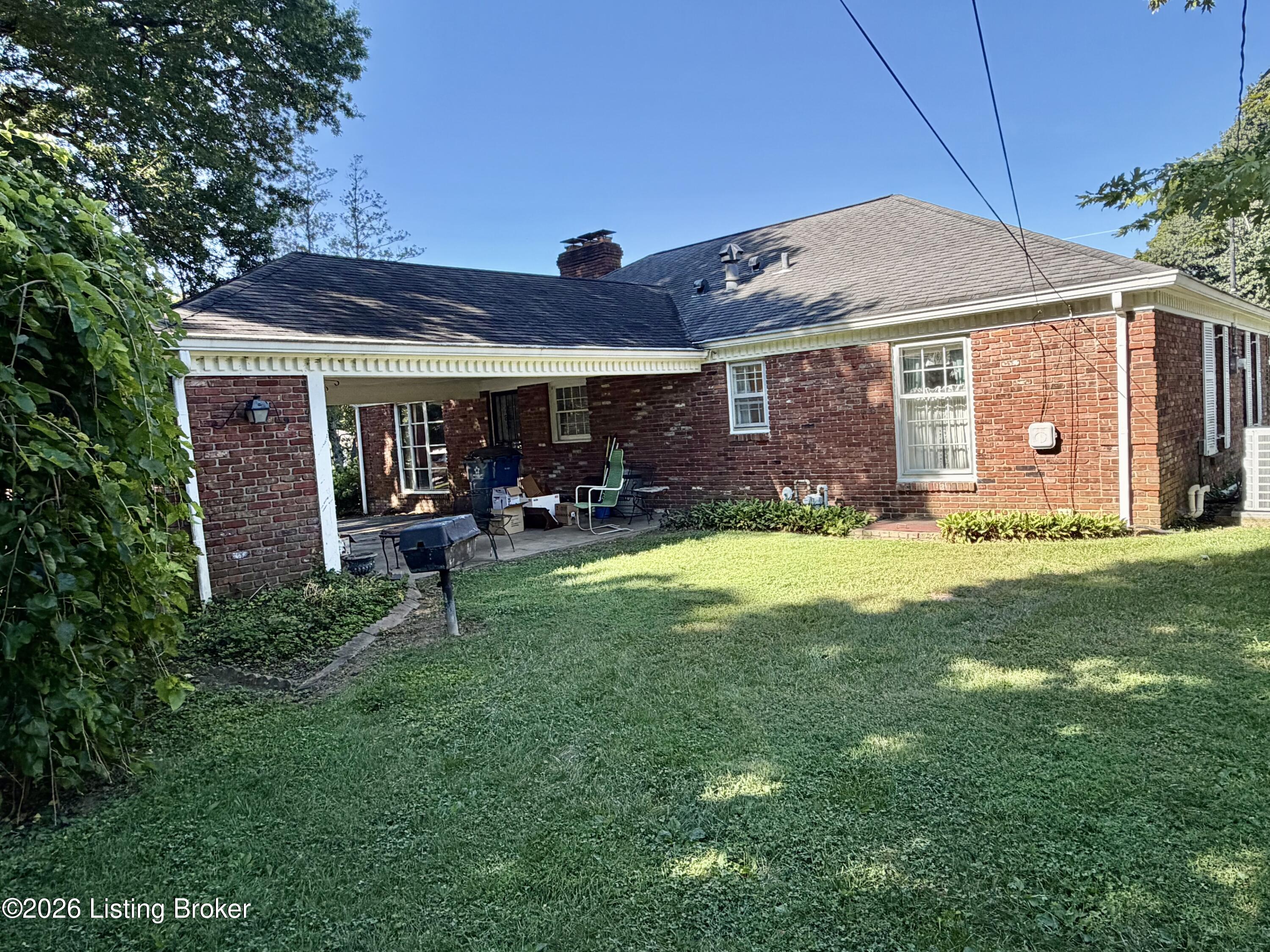 935 Craig Ave Property Photo 32