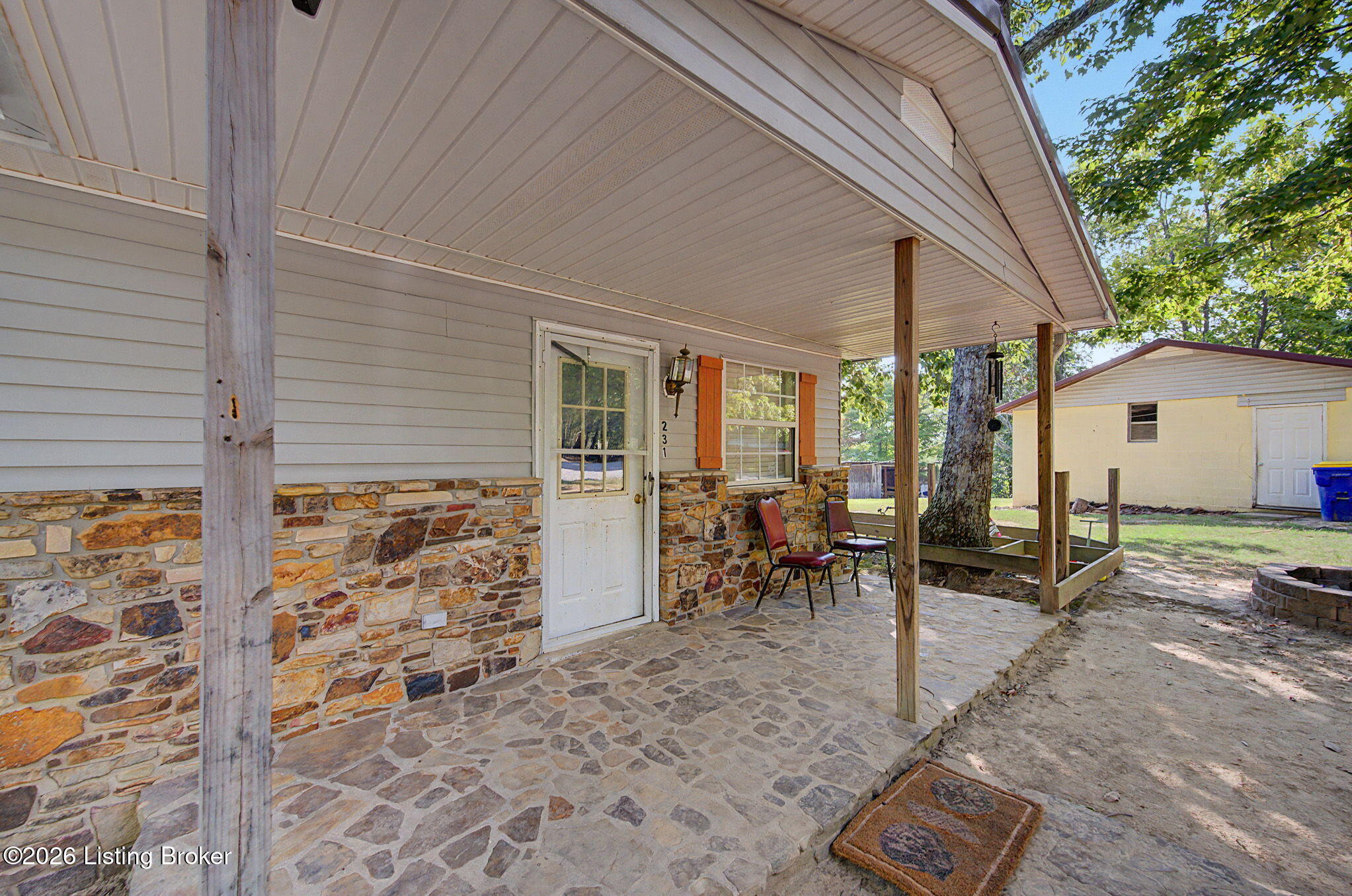 231 Walnut Dr Property Photo 18