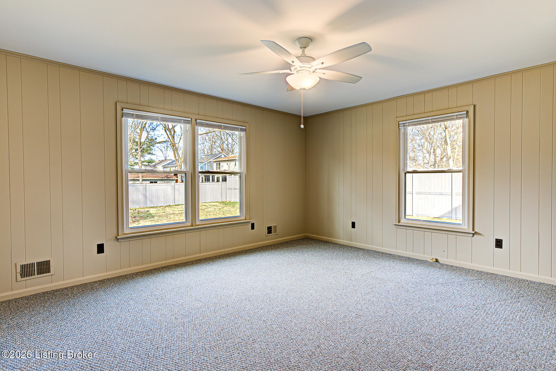 325 Wood Rd Property Photo 11