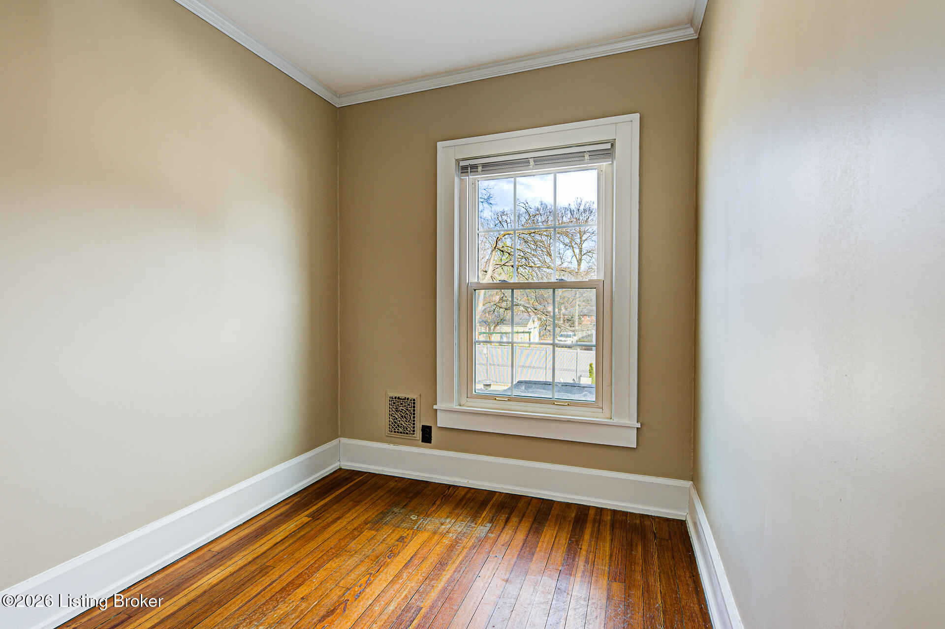 325 Wood Rd Property Photo 36