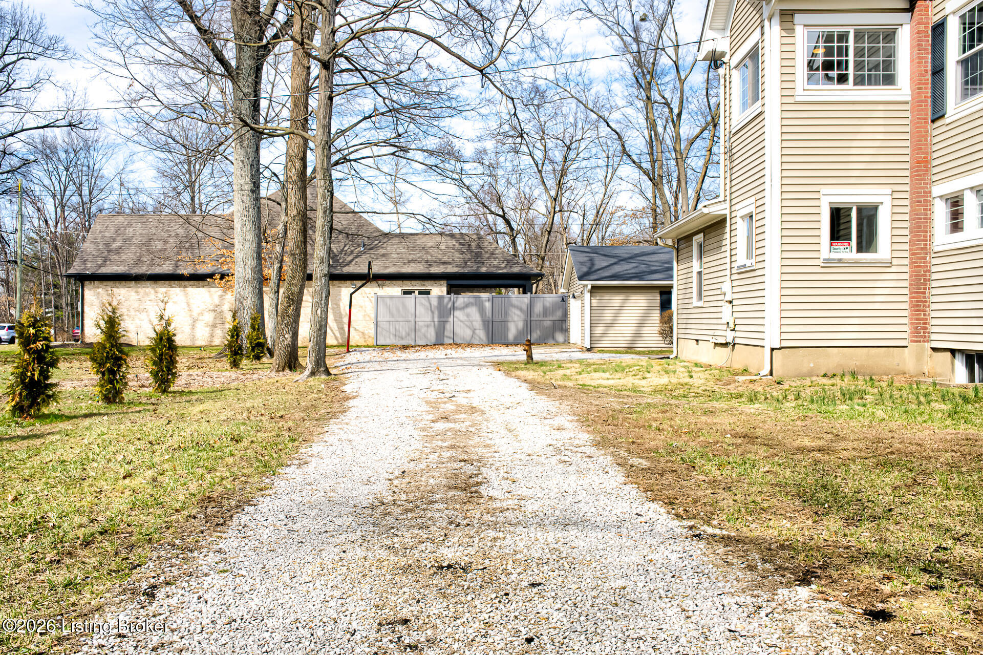 325 Wood Rd Property Photo 40