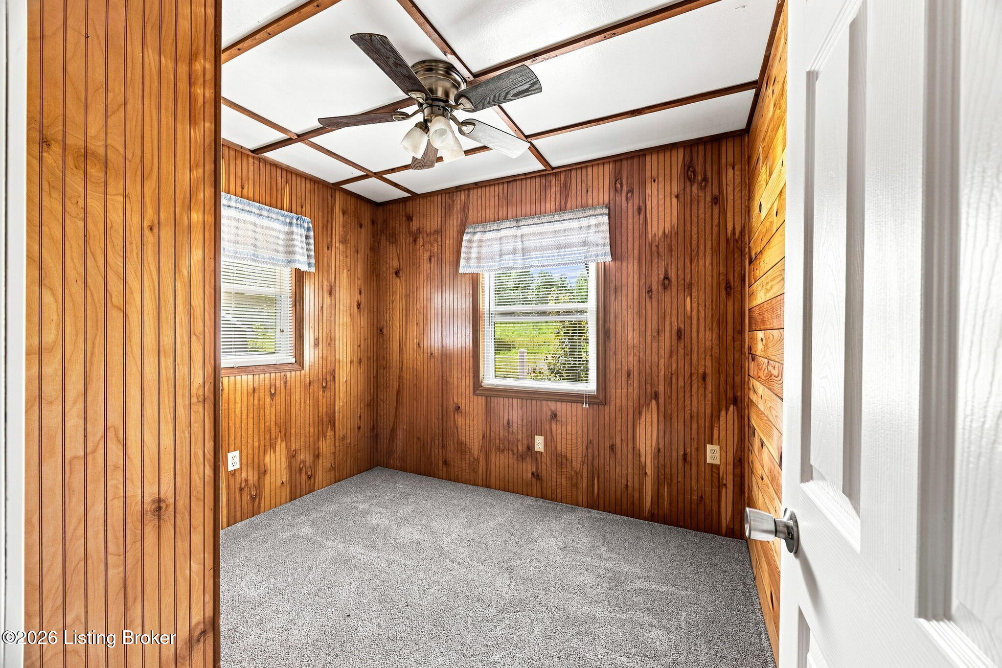 265 S Cave Springs Ln Property Photo 8