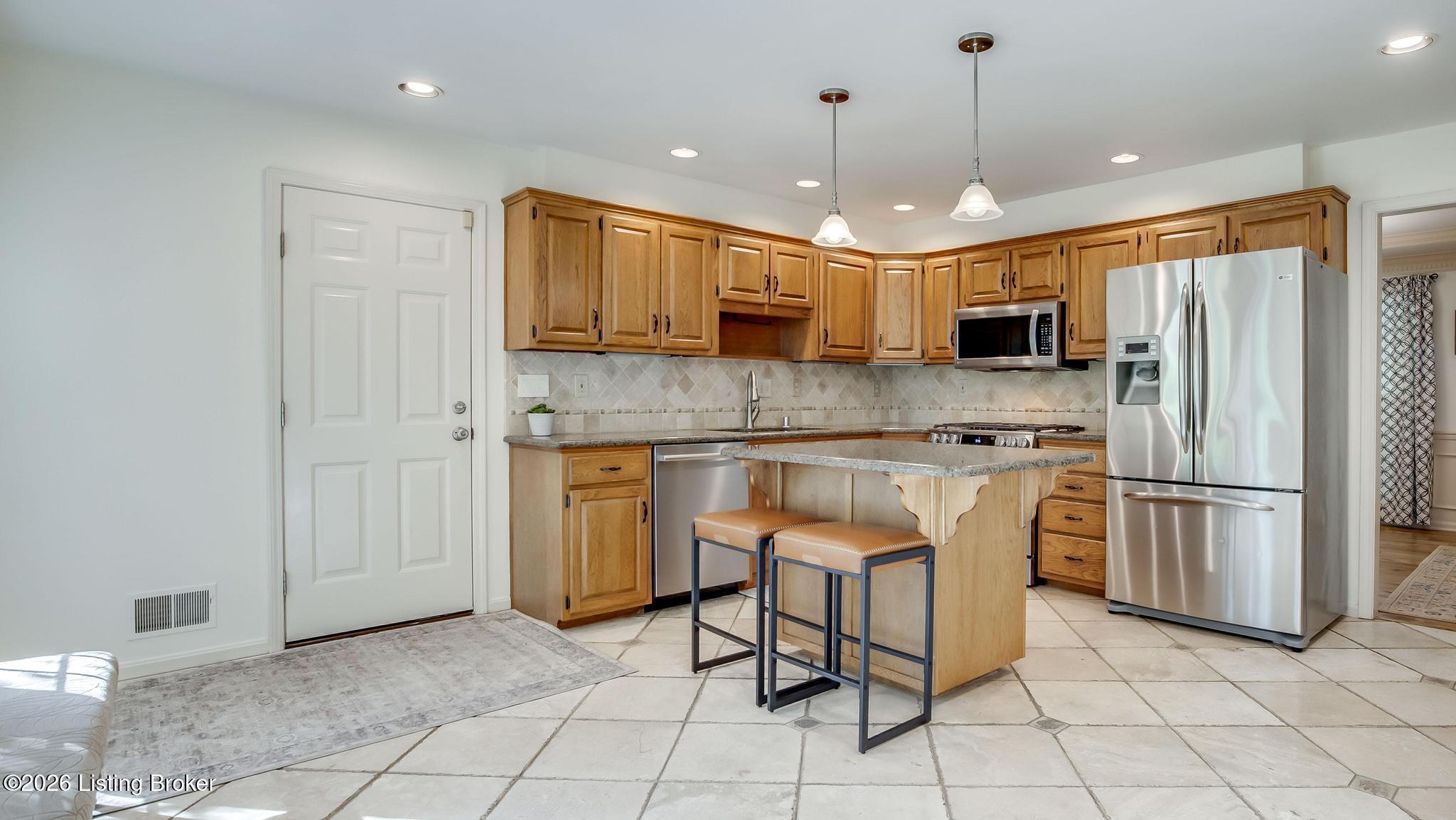 7413 Falls Ridge Ct Property Photo 23