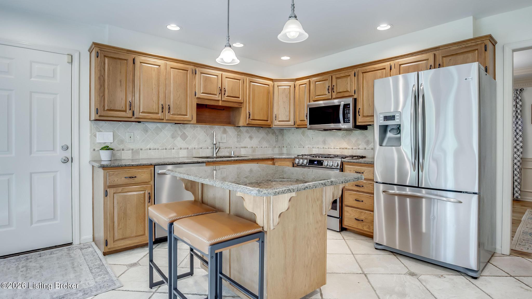 7413 Falls Ridge Ct Property Photo 24