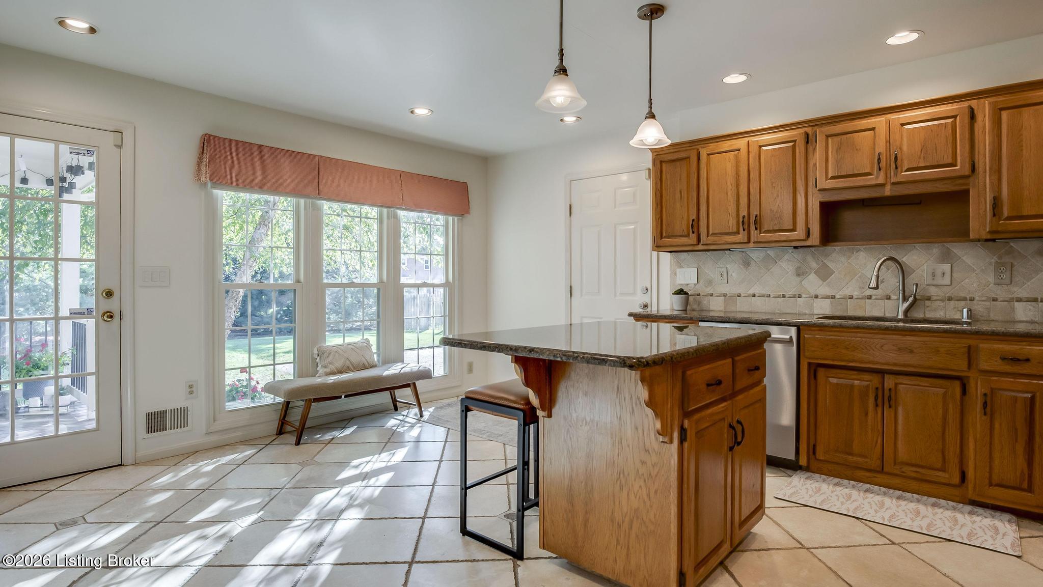 7413 Falls Ridge Ct Property Photo 25